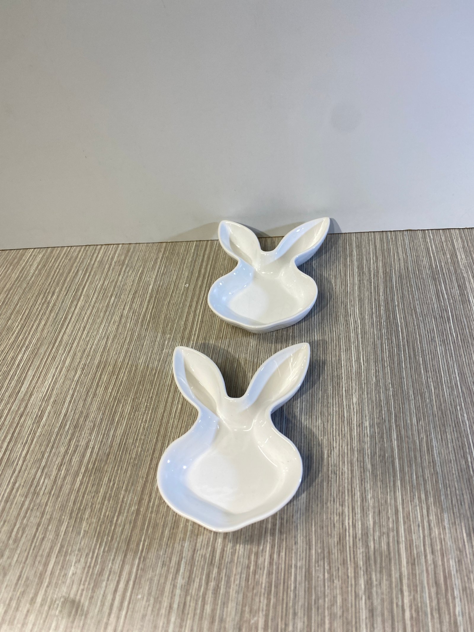 Salsera Ceramica Blanca Forma Cara Conejo