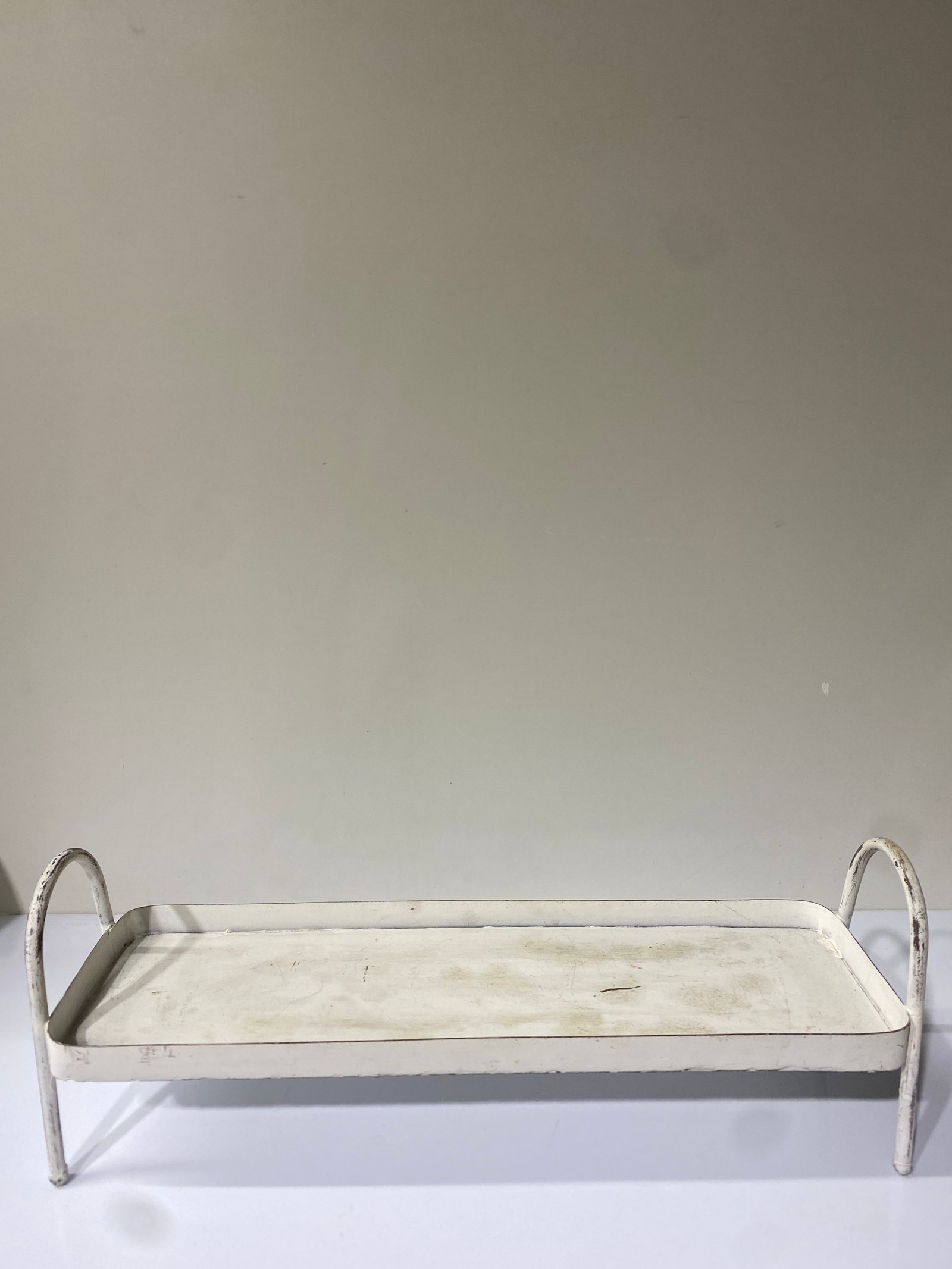 Modulo Altura Metalico Alargado Blanco Con Agarraderas 48.5 Largo X 15 Ancho X 10 Alto