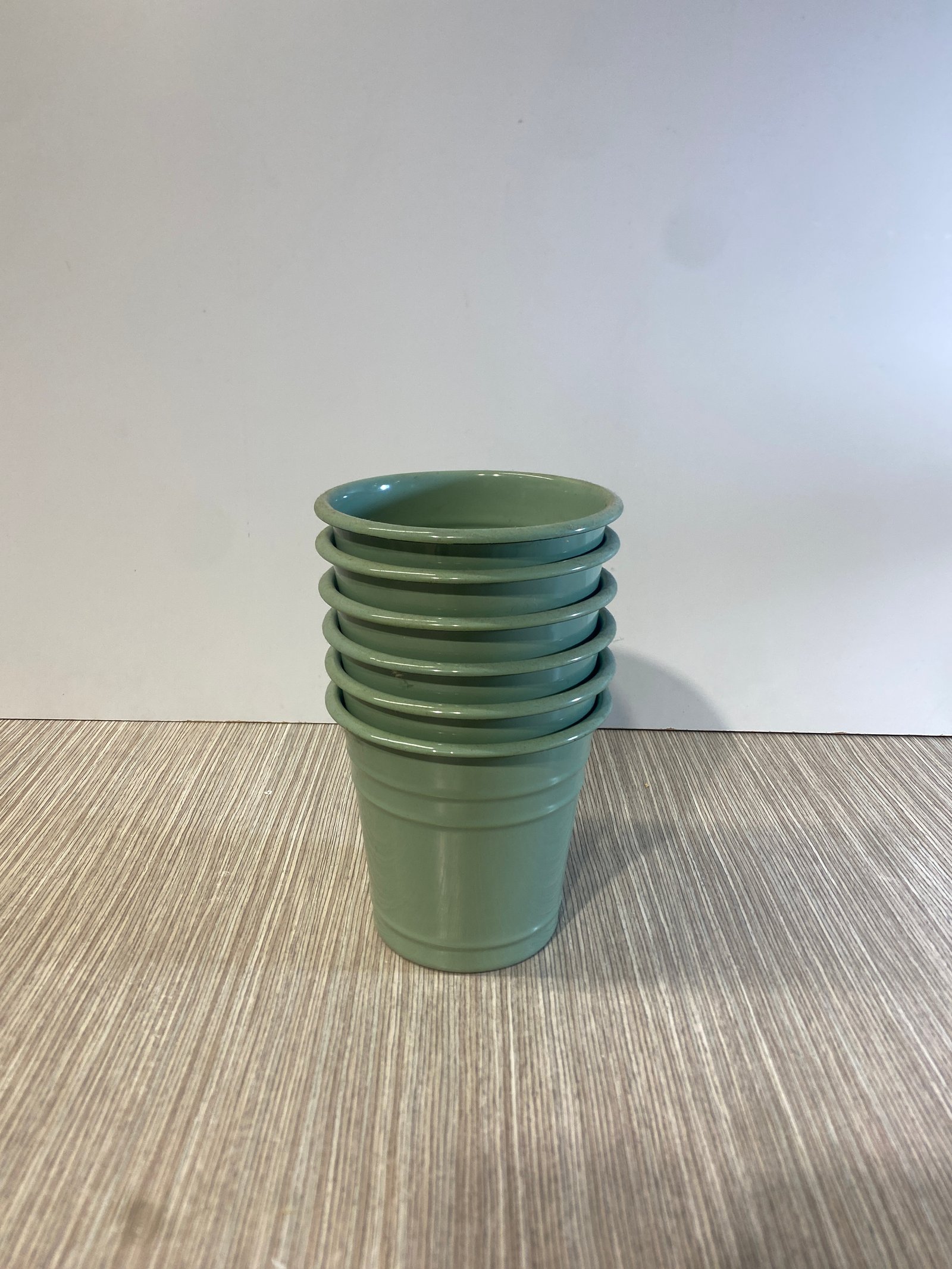 Balde Metalico Verde Pequeño