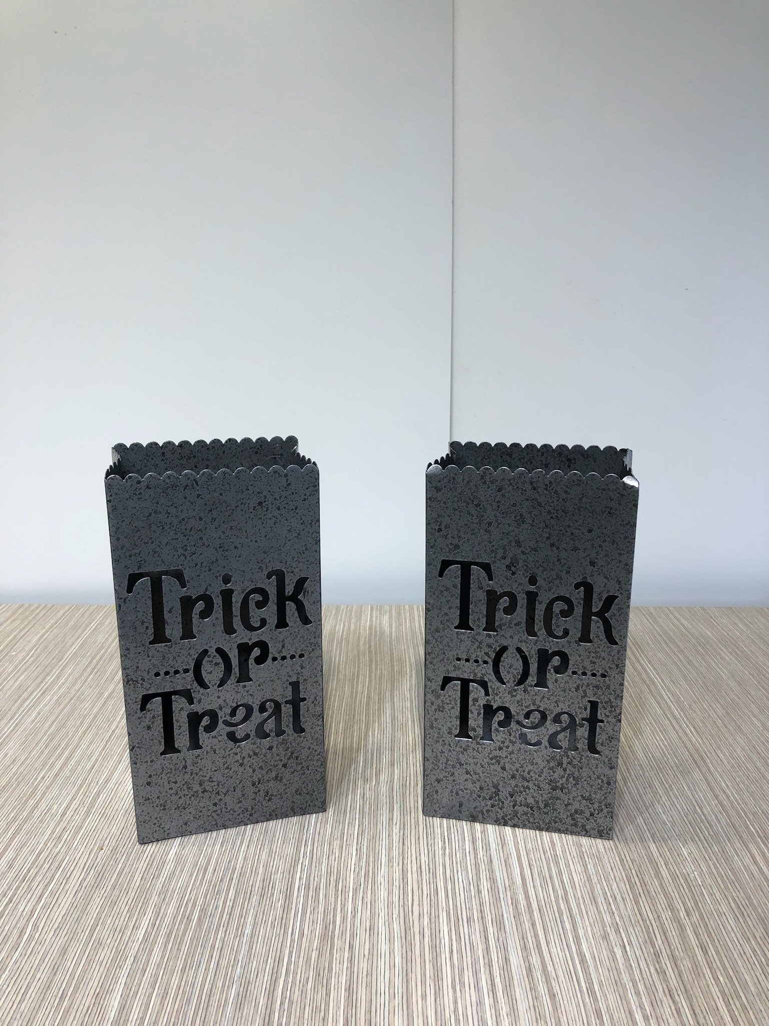 Matero Metalico Plateado Alto Trick Or Tre At
