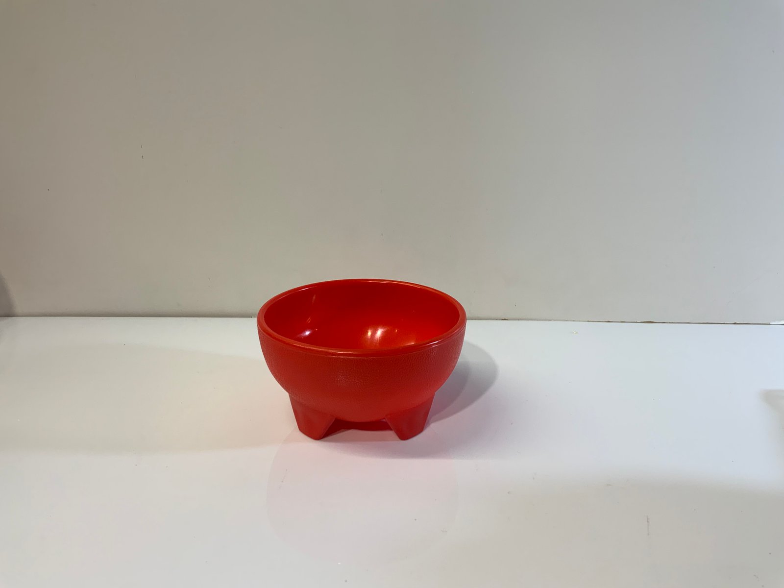 Recipiente Plástico Naranjado Tipo Molcajete
