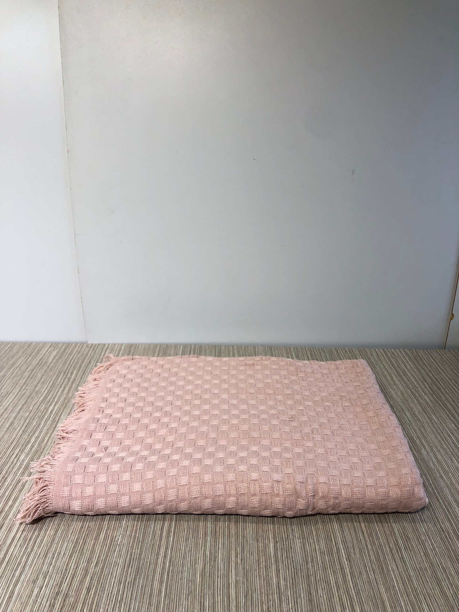 Mantel Rosado Mini Cuadritos