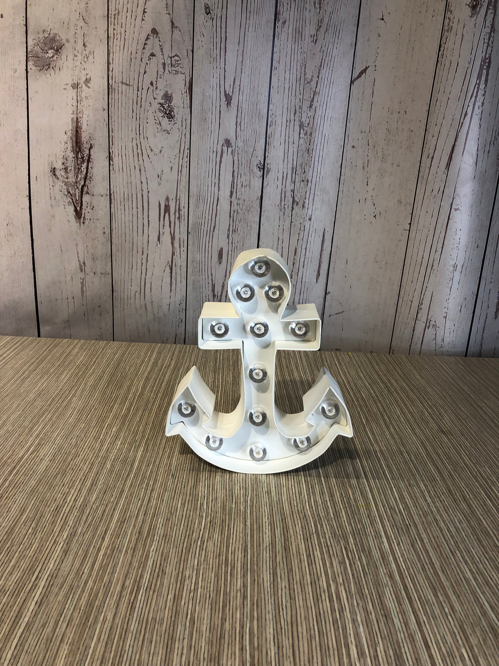 Ancla Cartulina Con Luz Blanca