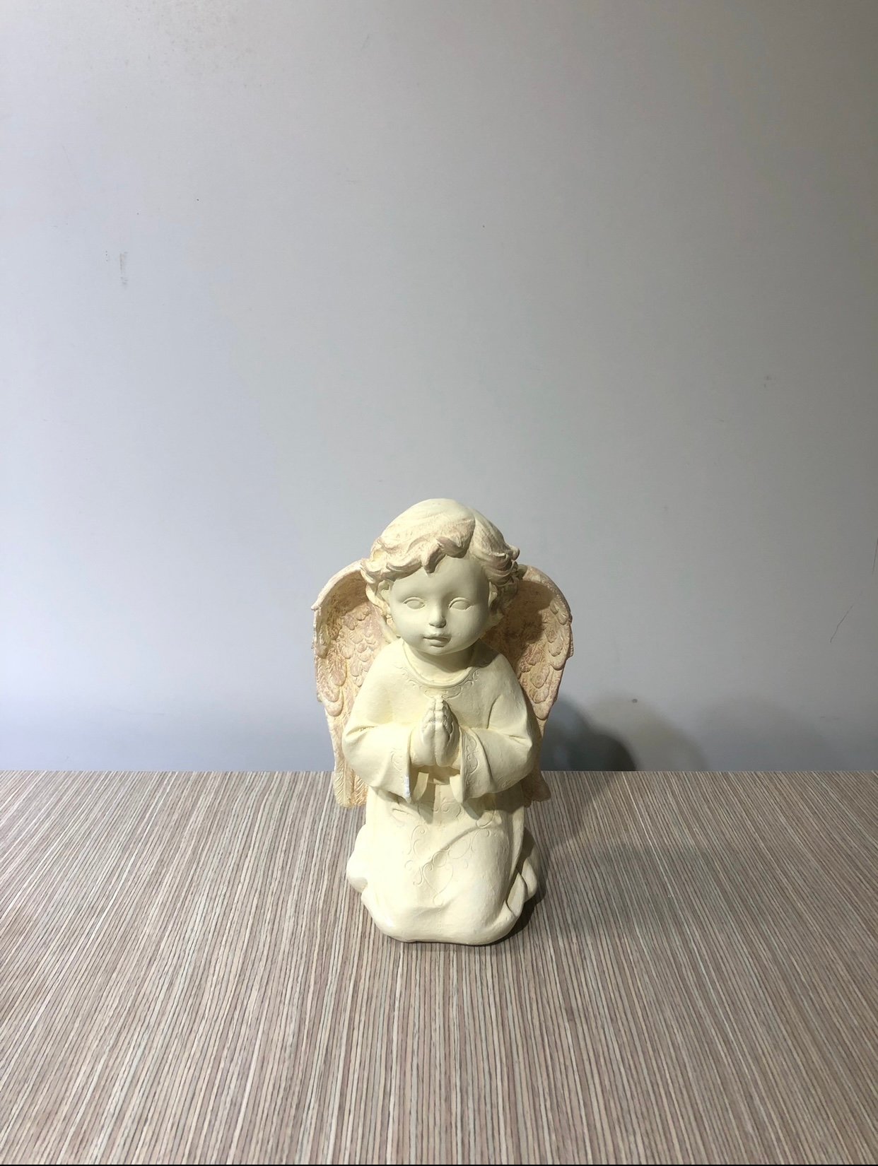 ANGEL CERAMICA NIÑO CREMA