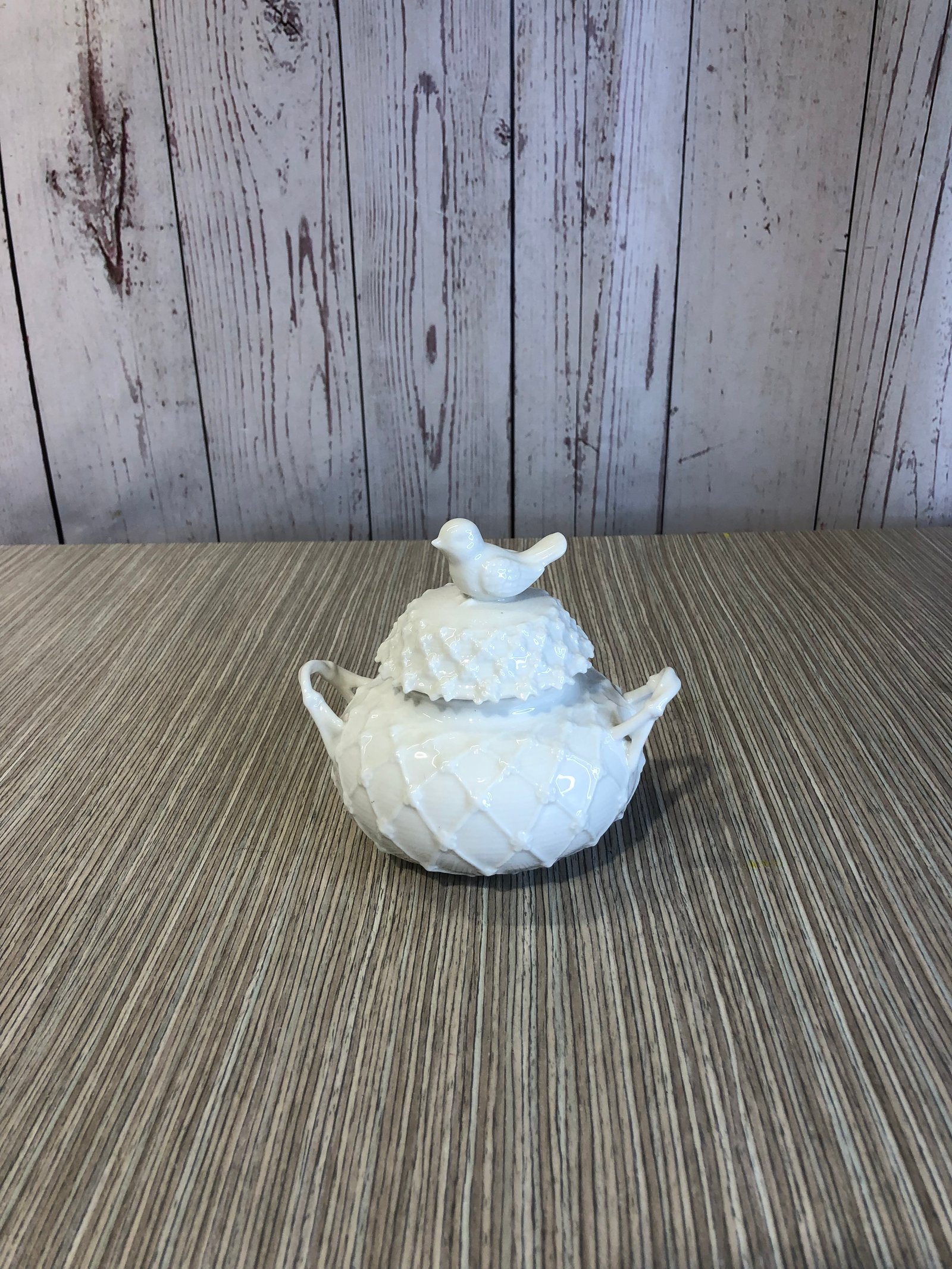 Azucarera Ceramica Blanca Grabada Tapa Pajarito