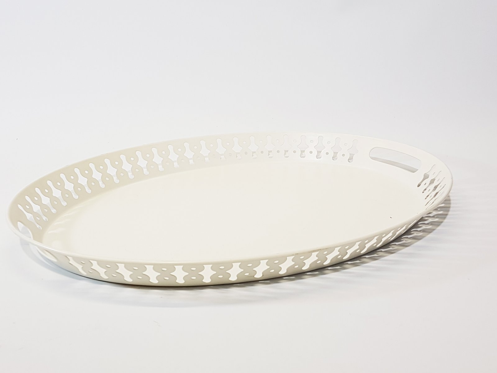 Bandeja Metalica Ovalada Crema Calada