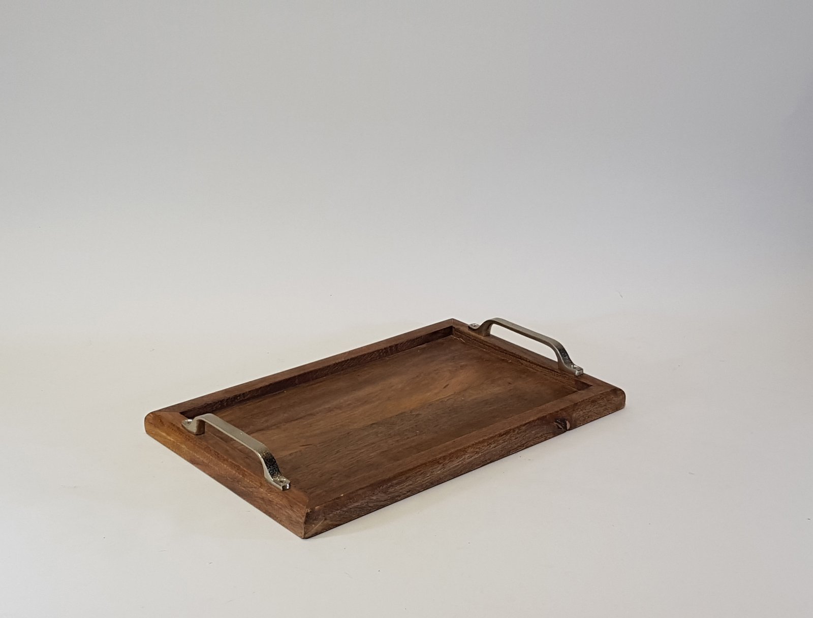 Bandeja Pequeña Rectangular Madera Con Agarraderas Metalicas 