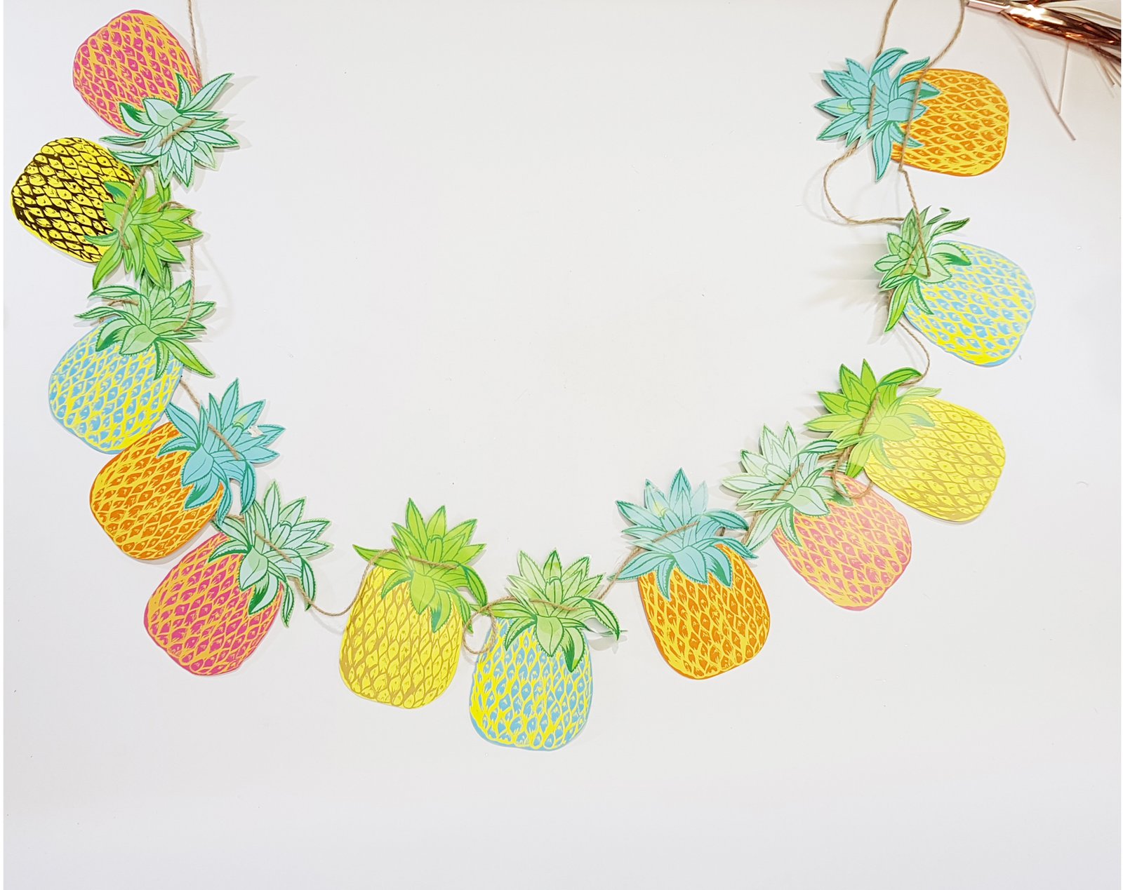 Banderin Carton Piña Colores 3.30 Mt