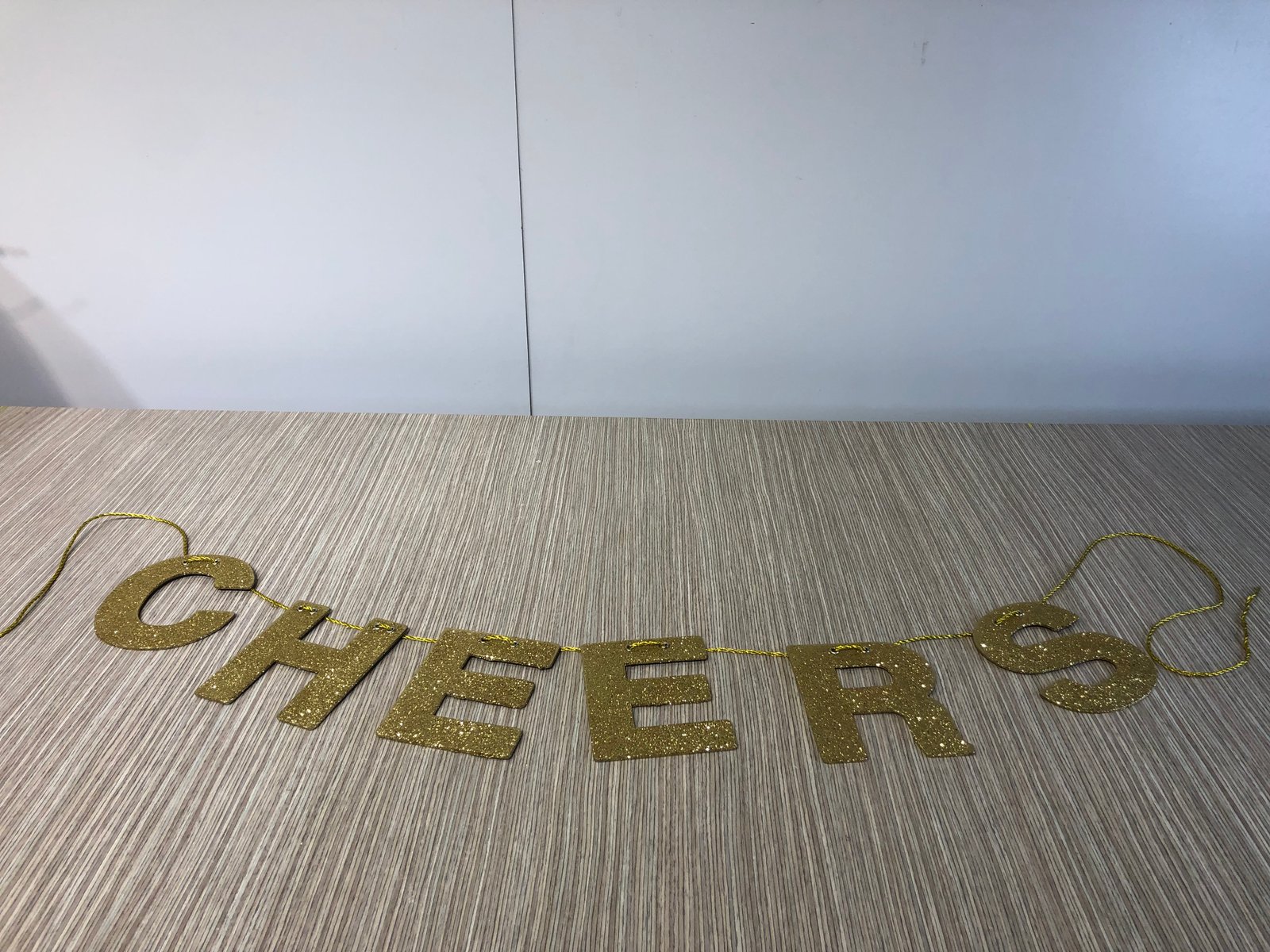 Banderin Letras Doradas Cheers 1.74 Cm