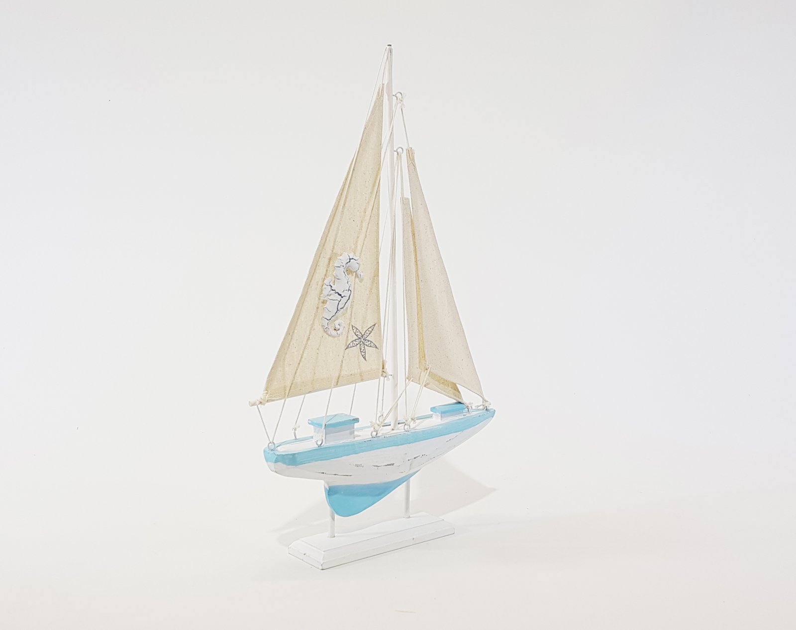 Barco Madera Azul Claro Con Blanco