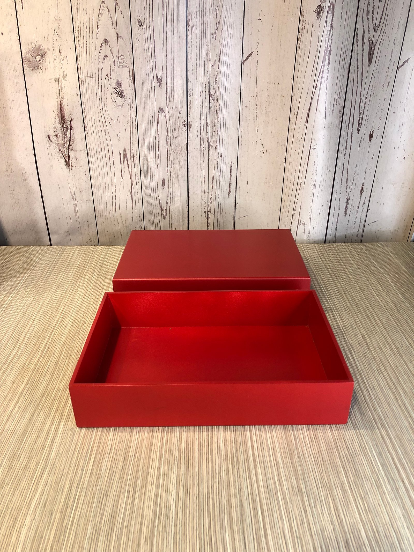 Caja Rectangular Roja Altura