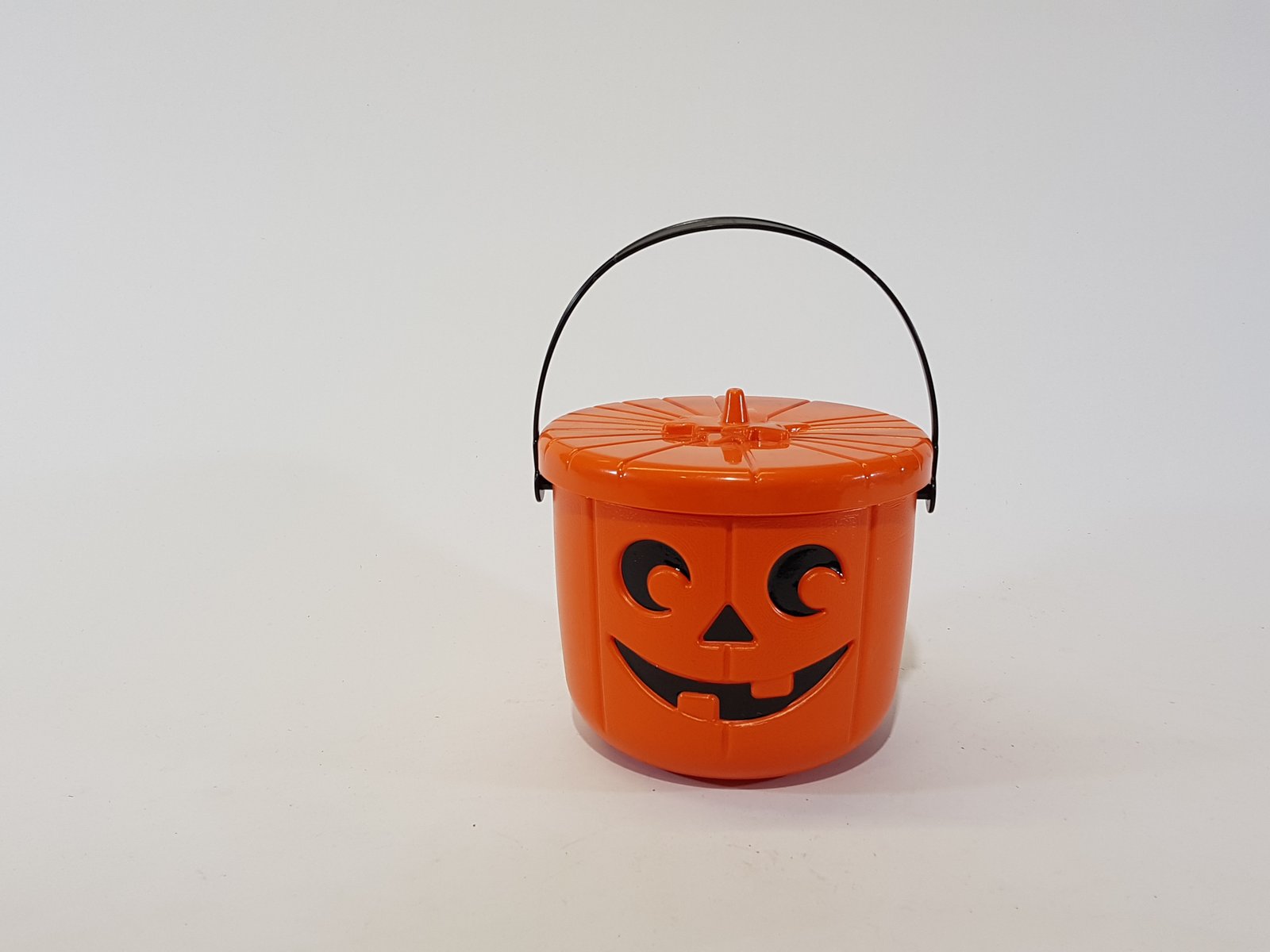 Calabaza Grande Con Tapa Agarradera Negra