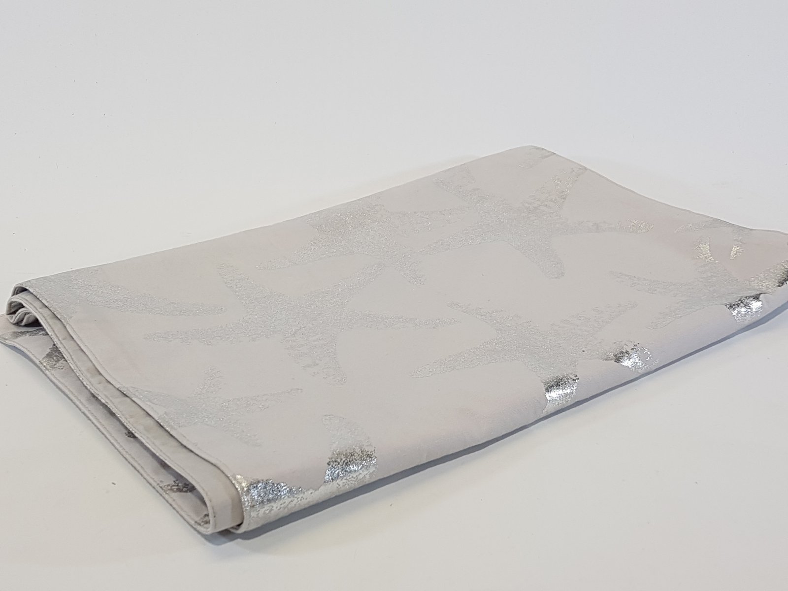 Camino Gris Estrellas De Mar Plateadas