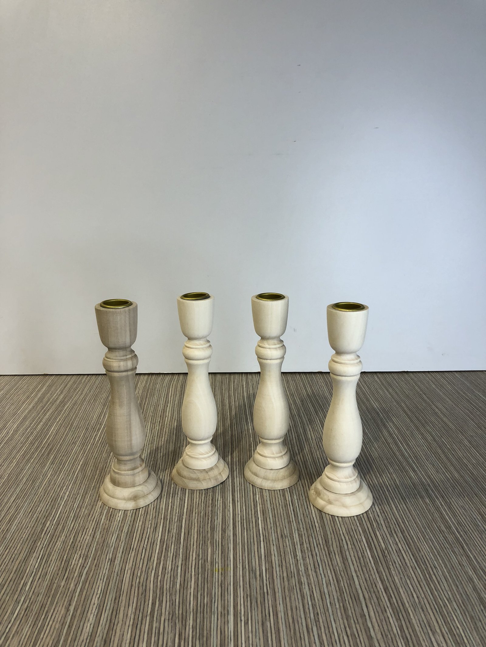 Candelabro Mediano Madera Clara Para Vela