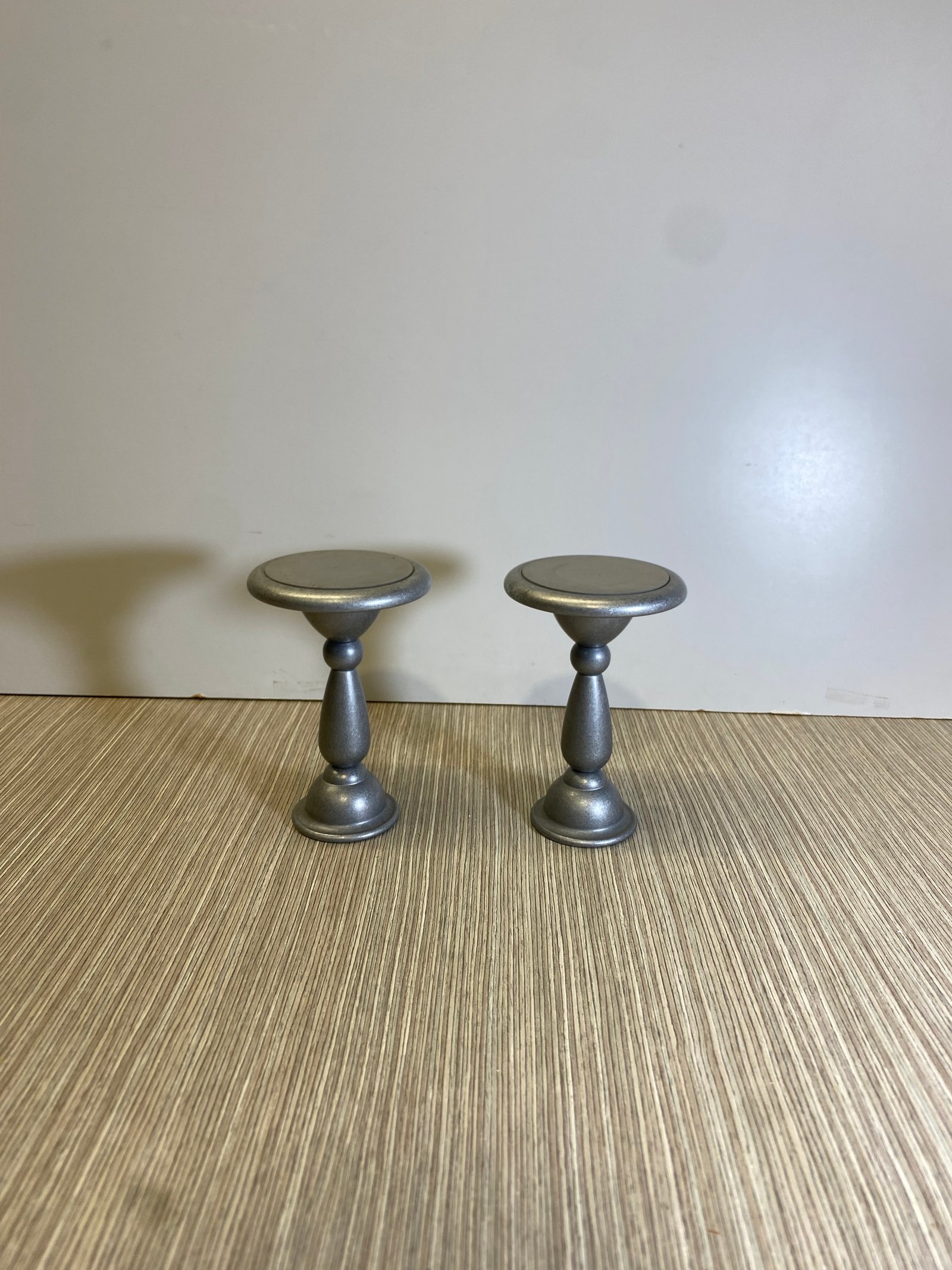 Base Candelabro Metalico Gris Alto 15 Cm Alto