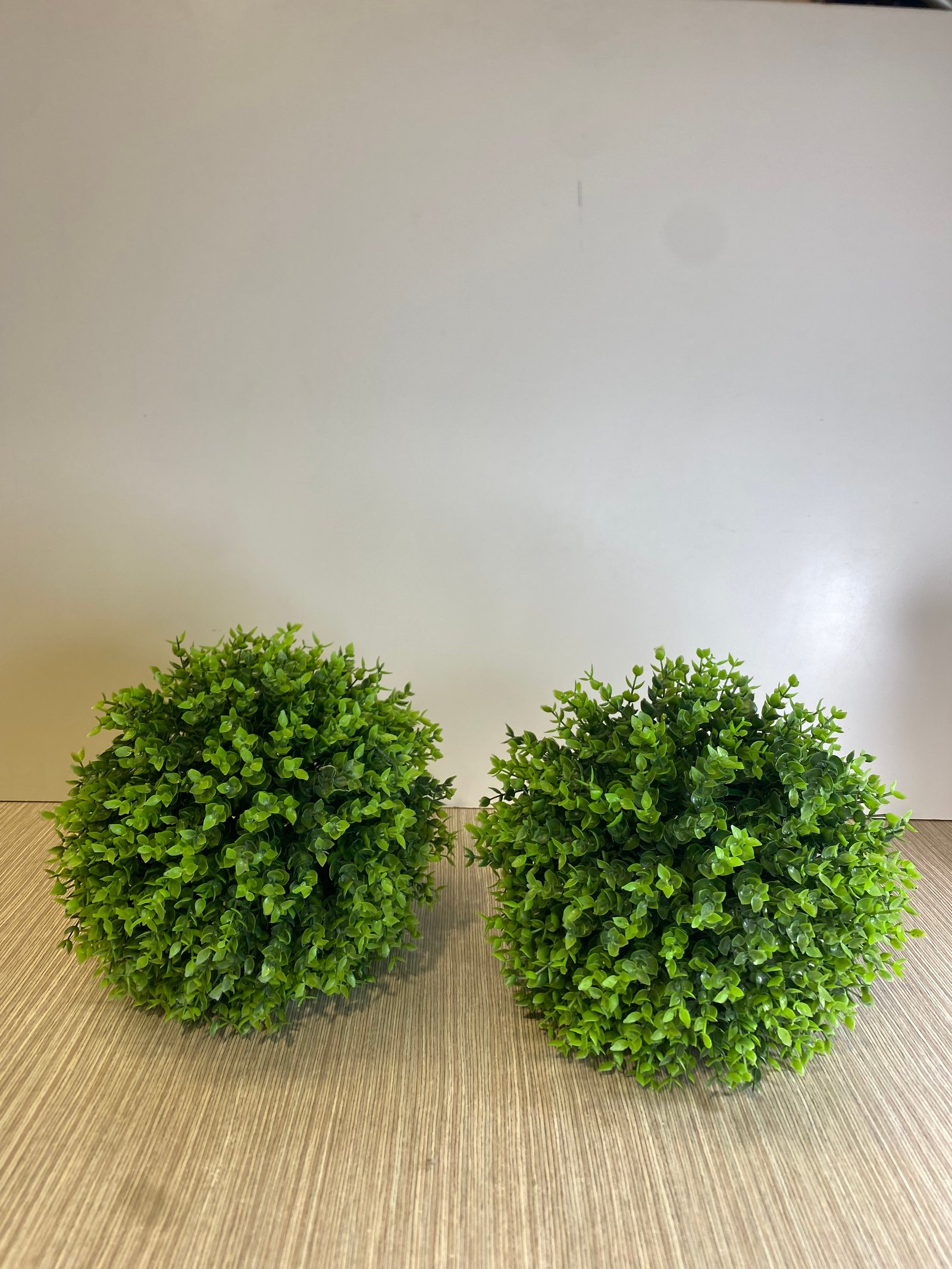 Bola Verde Oscuro Artificial Grande