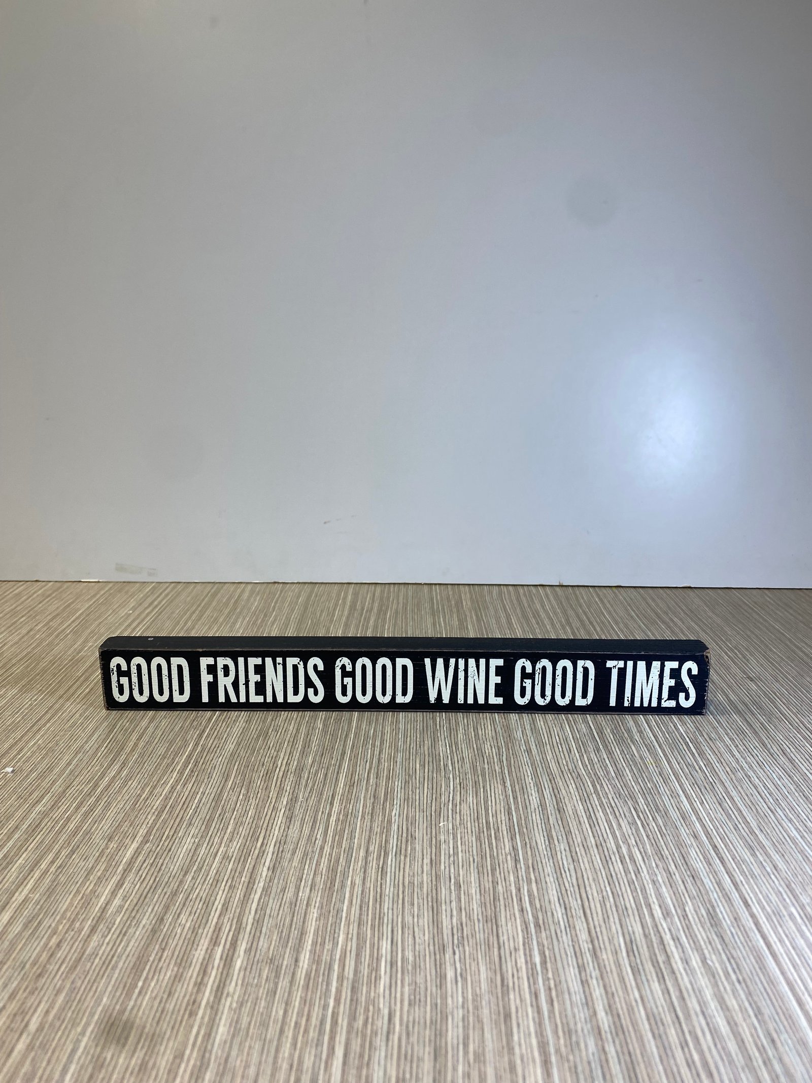 Caja Decorativa Alargada Negra Good Friends