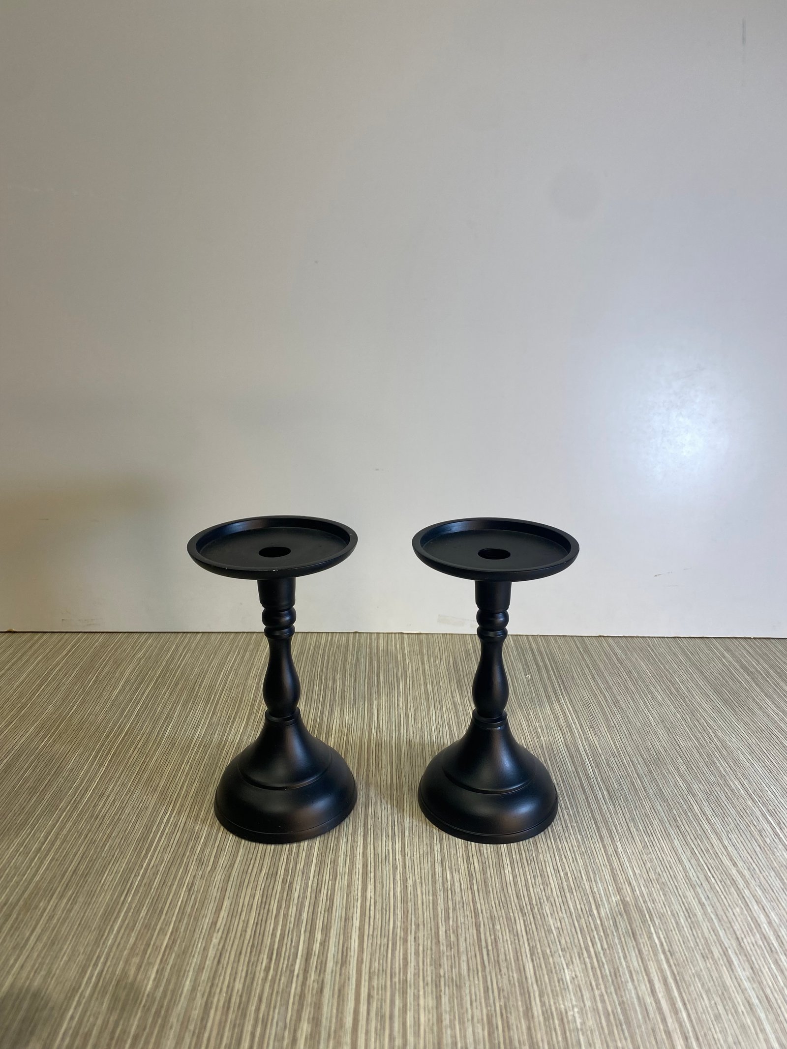 Candelabro Mediano Negro 21Cm Alto