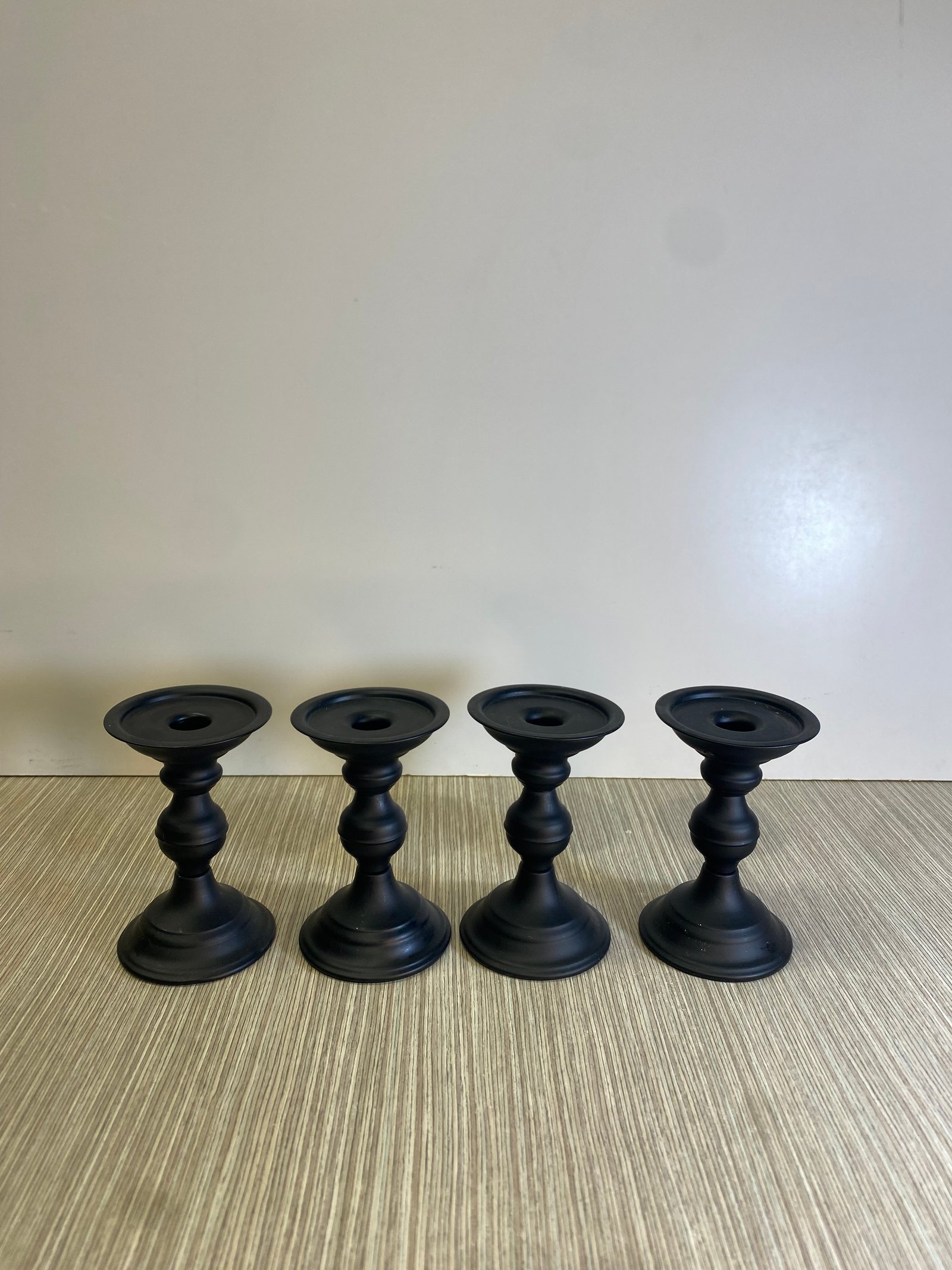 Candelabro Metálico Negro péqueño