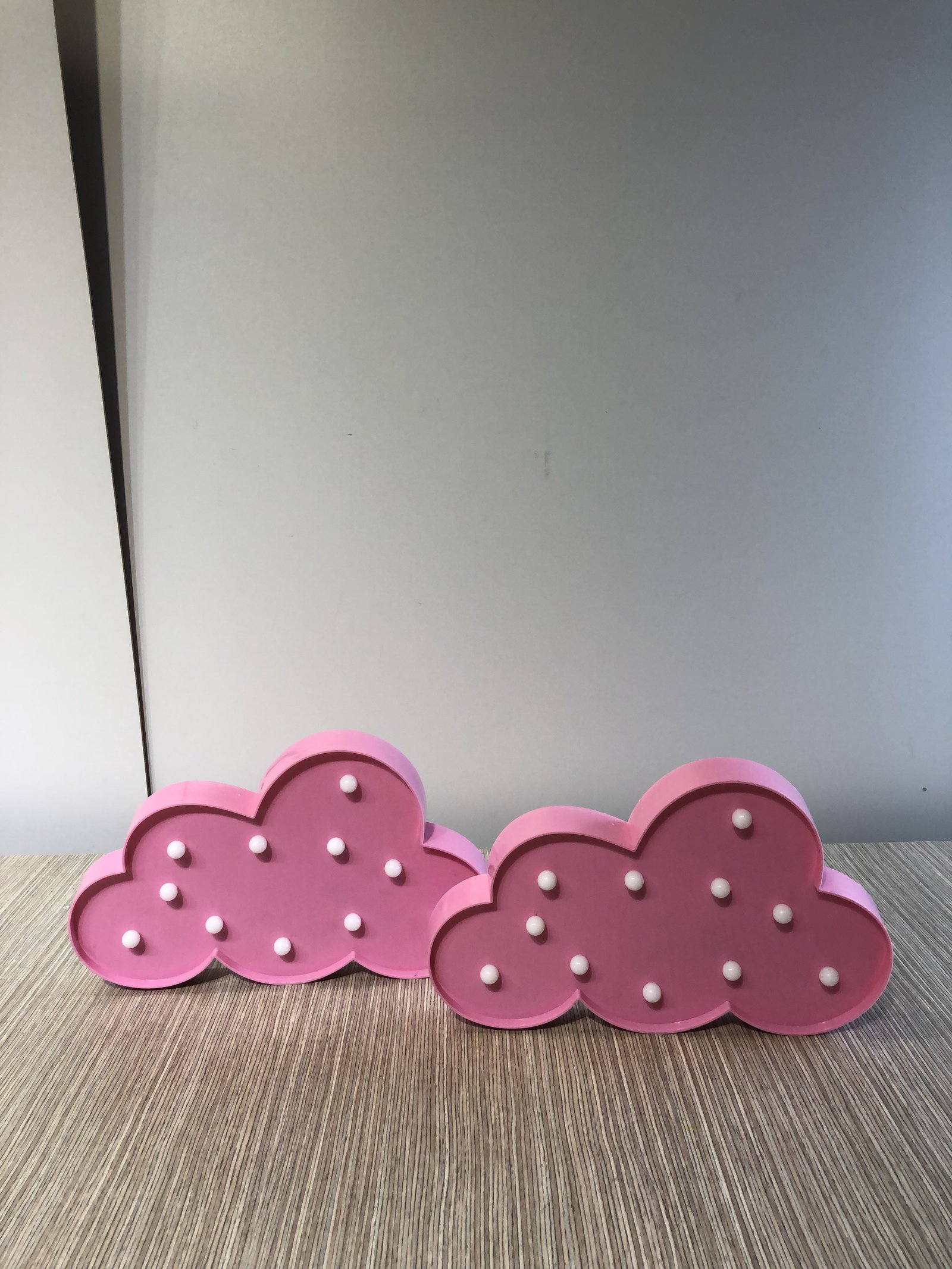 Nube Acrilica Rosada Mediana Con Luz