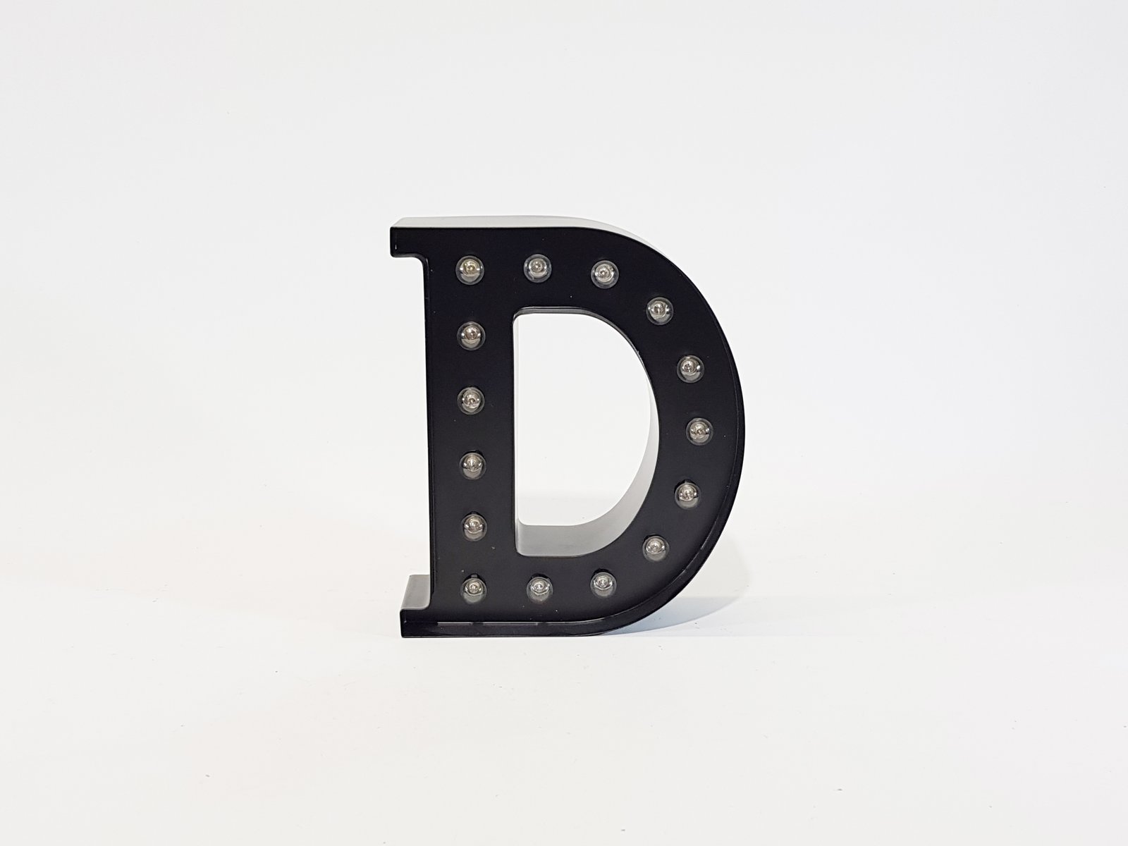 Letra D Negra Metalica Con Luz