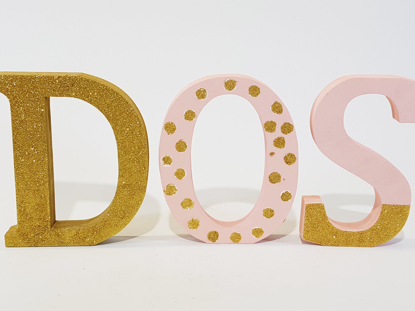 Palabra En Madera Dos Rosada Con Dorado