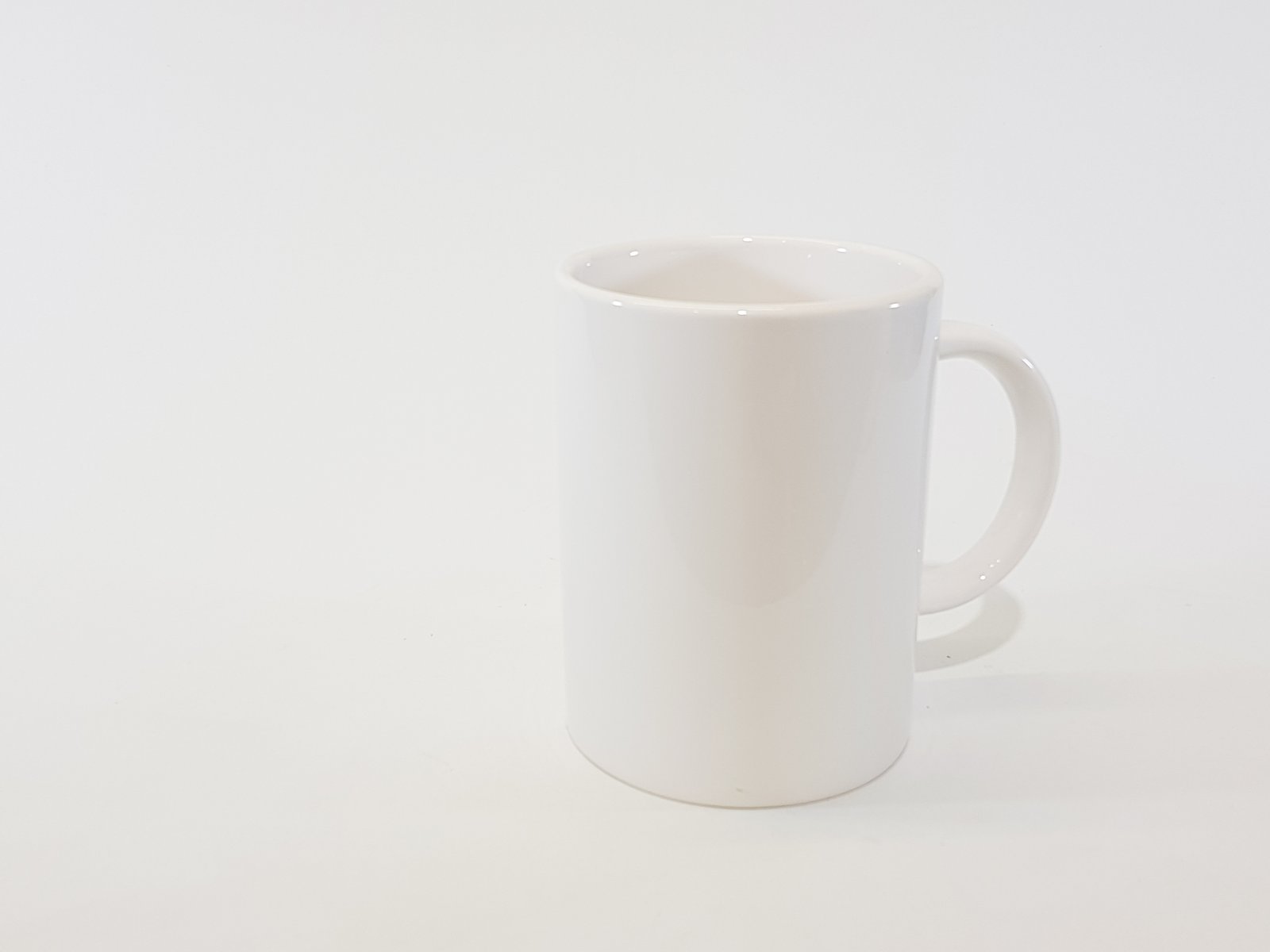 Jarra Mug Ceramica Blanca Plana