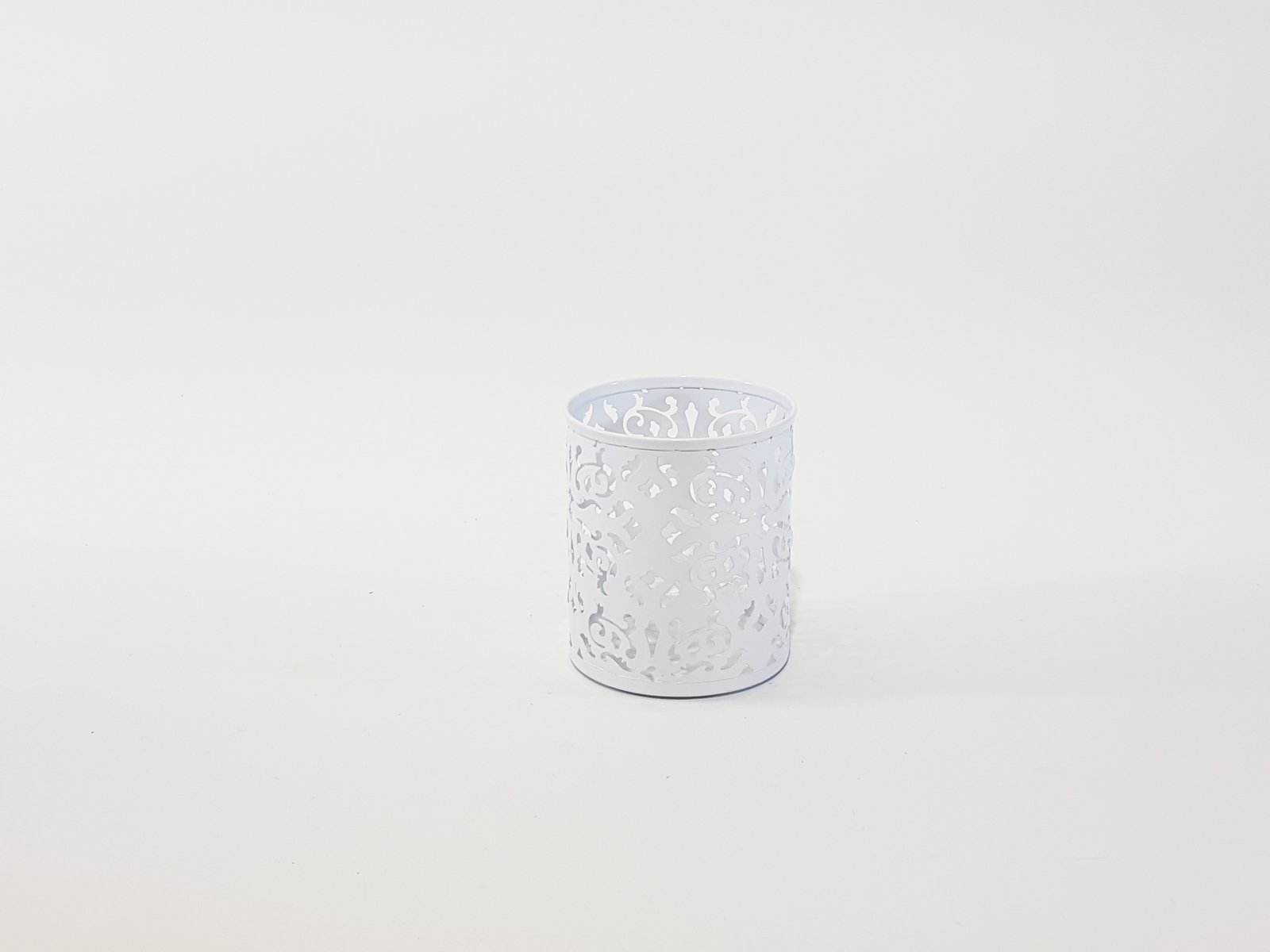 Matero Metalico Troquelado Blanco Pequeño