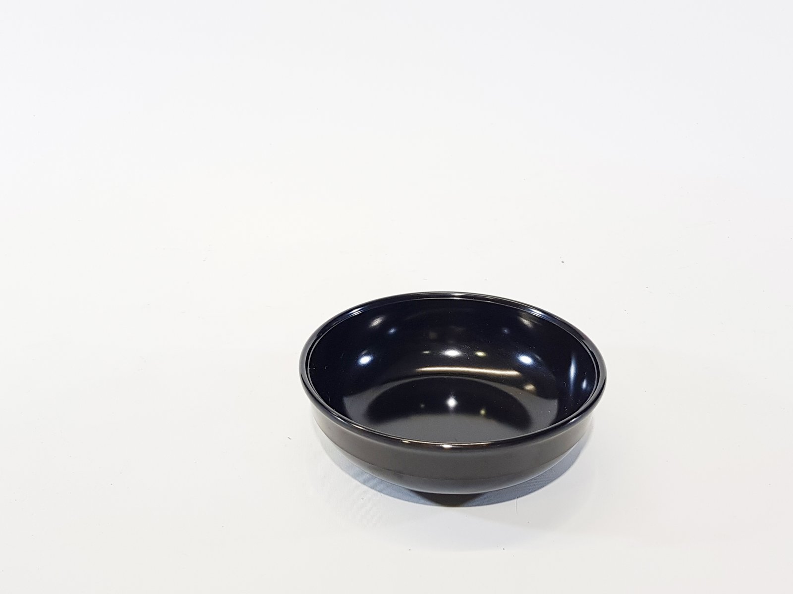 Salsera Pasta Negra Circular Pequeña