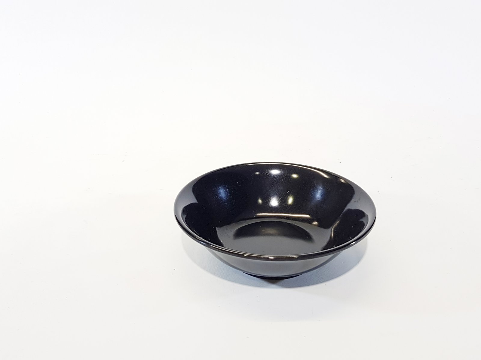 Salsera Pasta Negra Ovalada