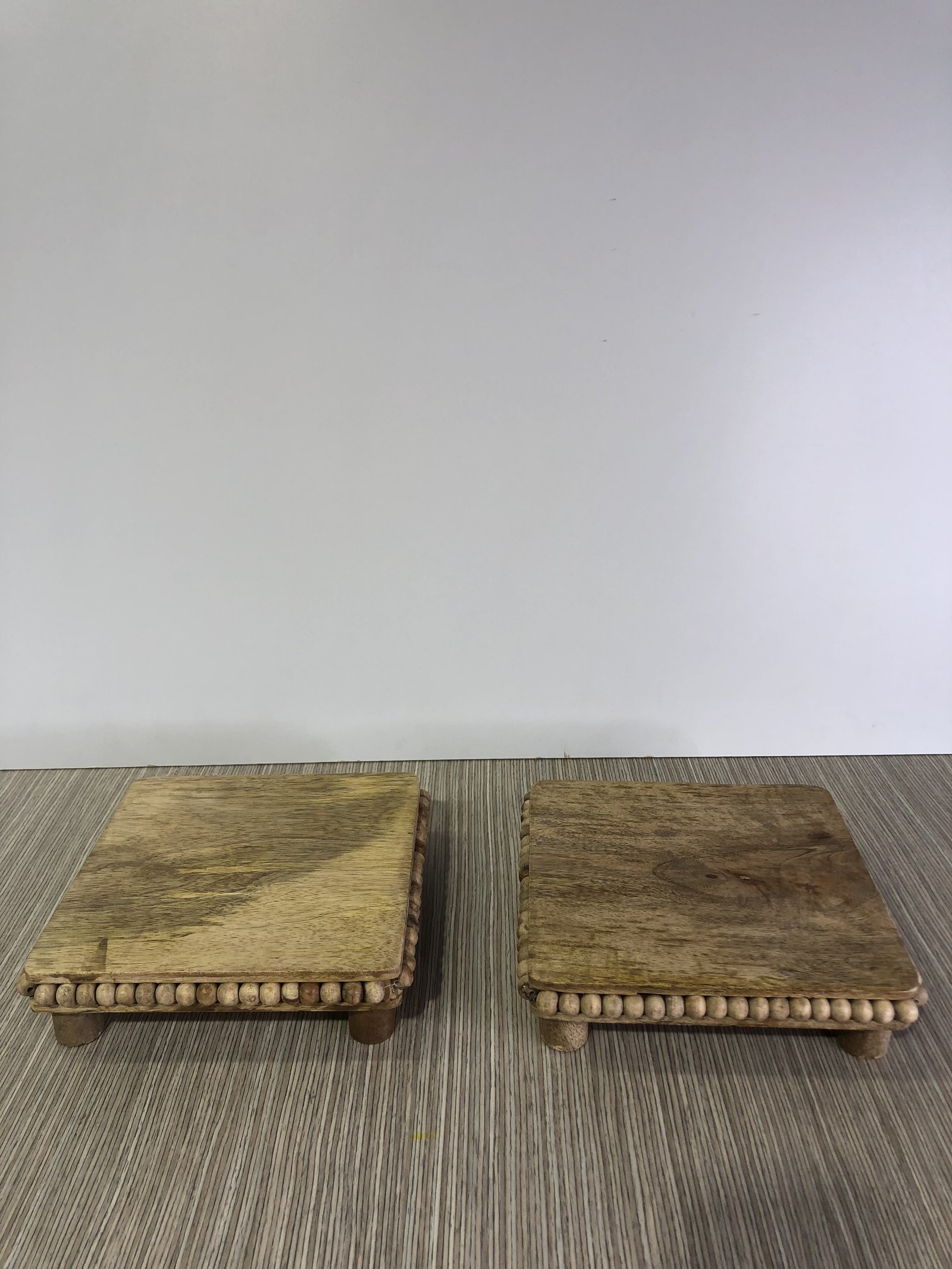 Tortera Madera Cuadrada Pequeña Café Oscura Borde Bolas
