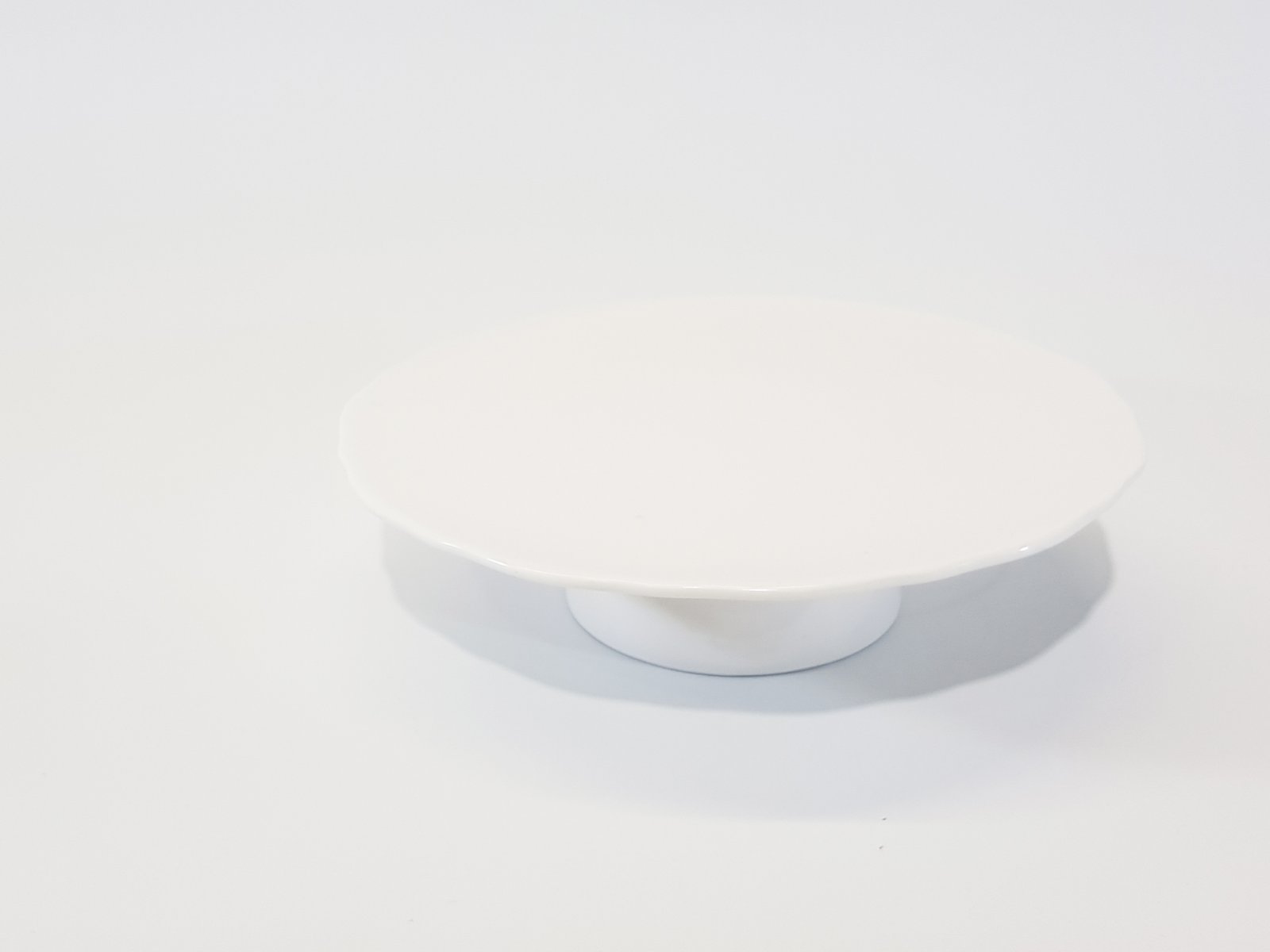 Tortera Redonda Ceramica Blanca Sencilla Mediana 16 cm