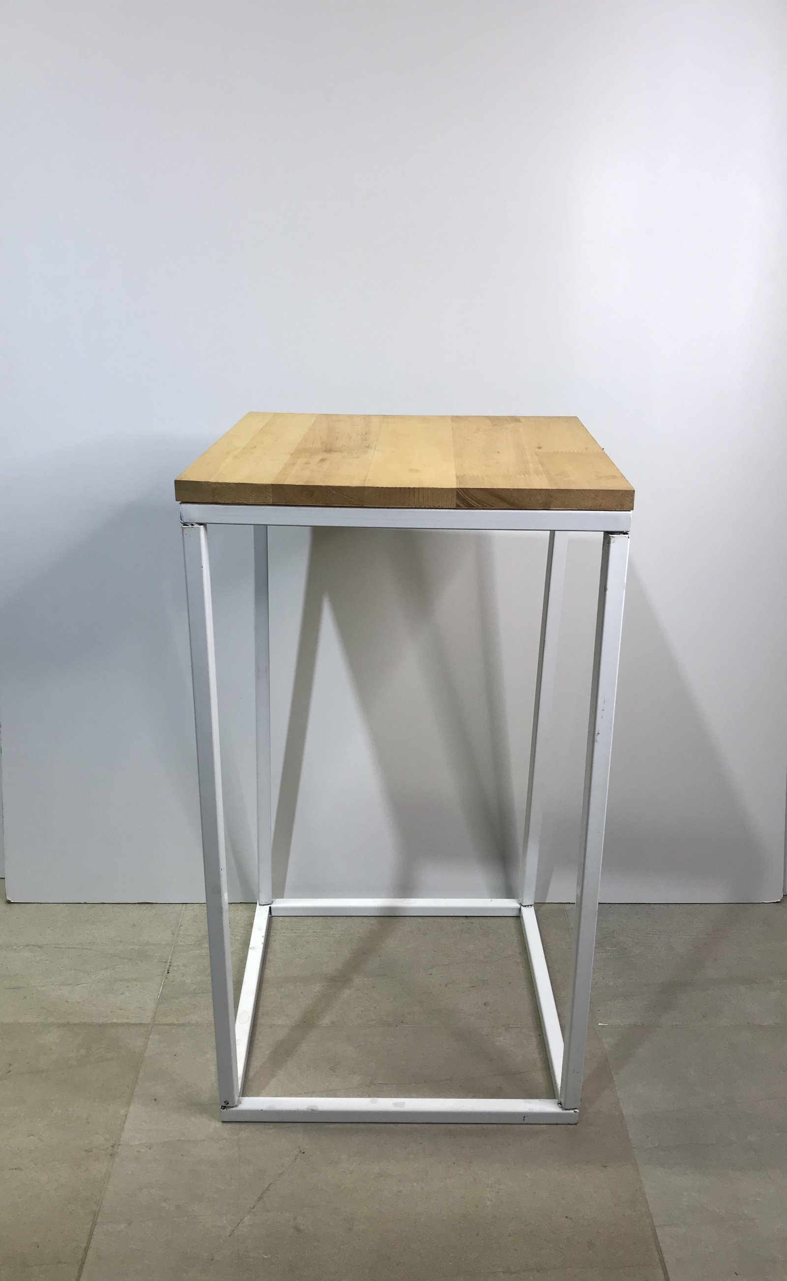 Mesa Herraje Blanco Tapa Madera Alta