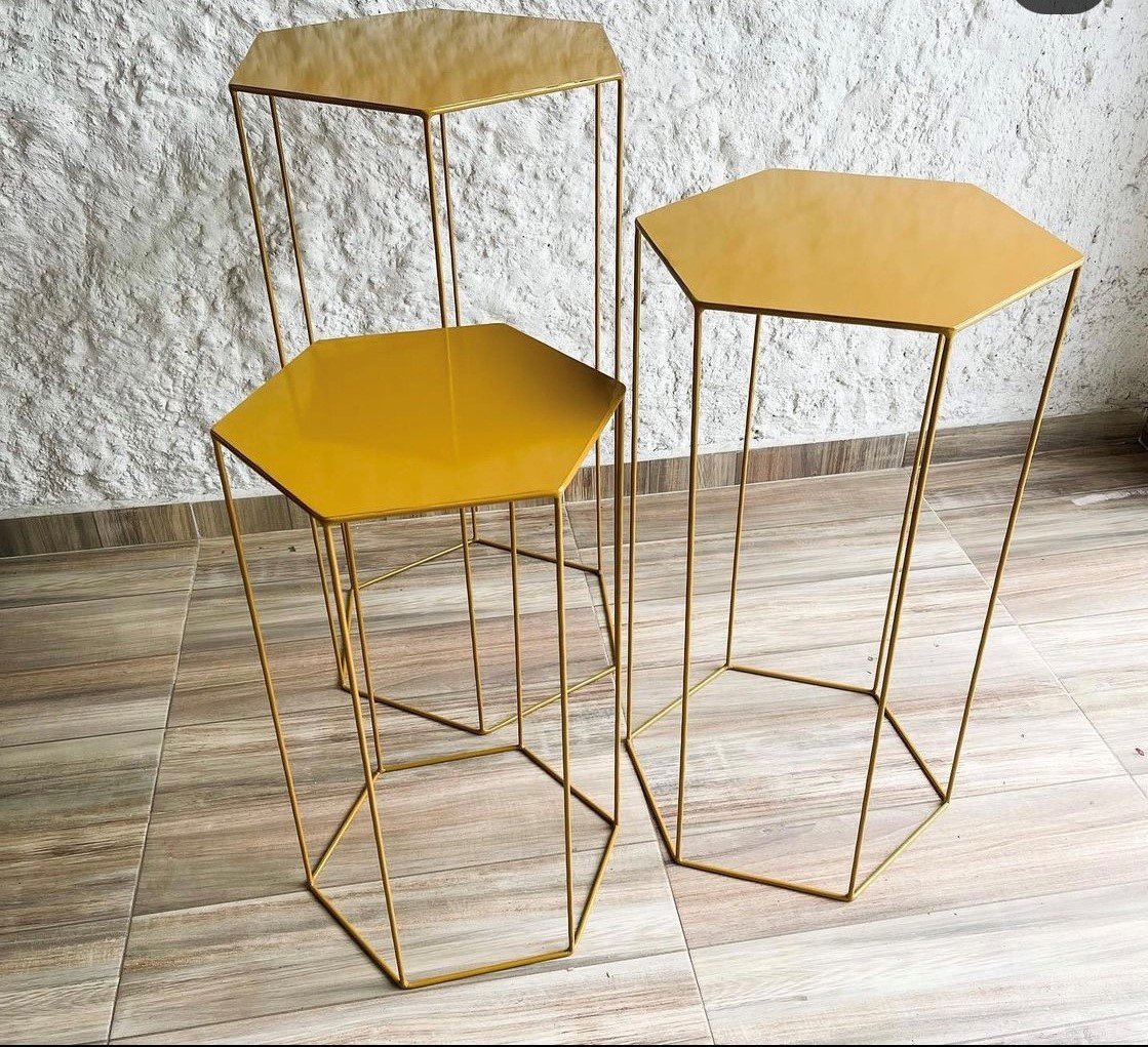 JUEGO X3 MESAS HERRAJE DORADO