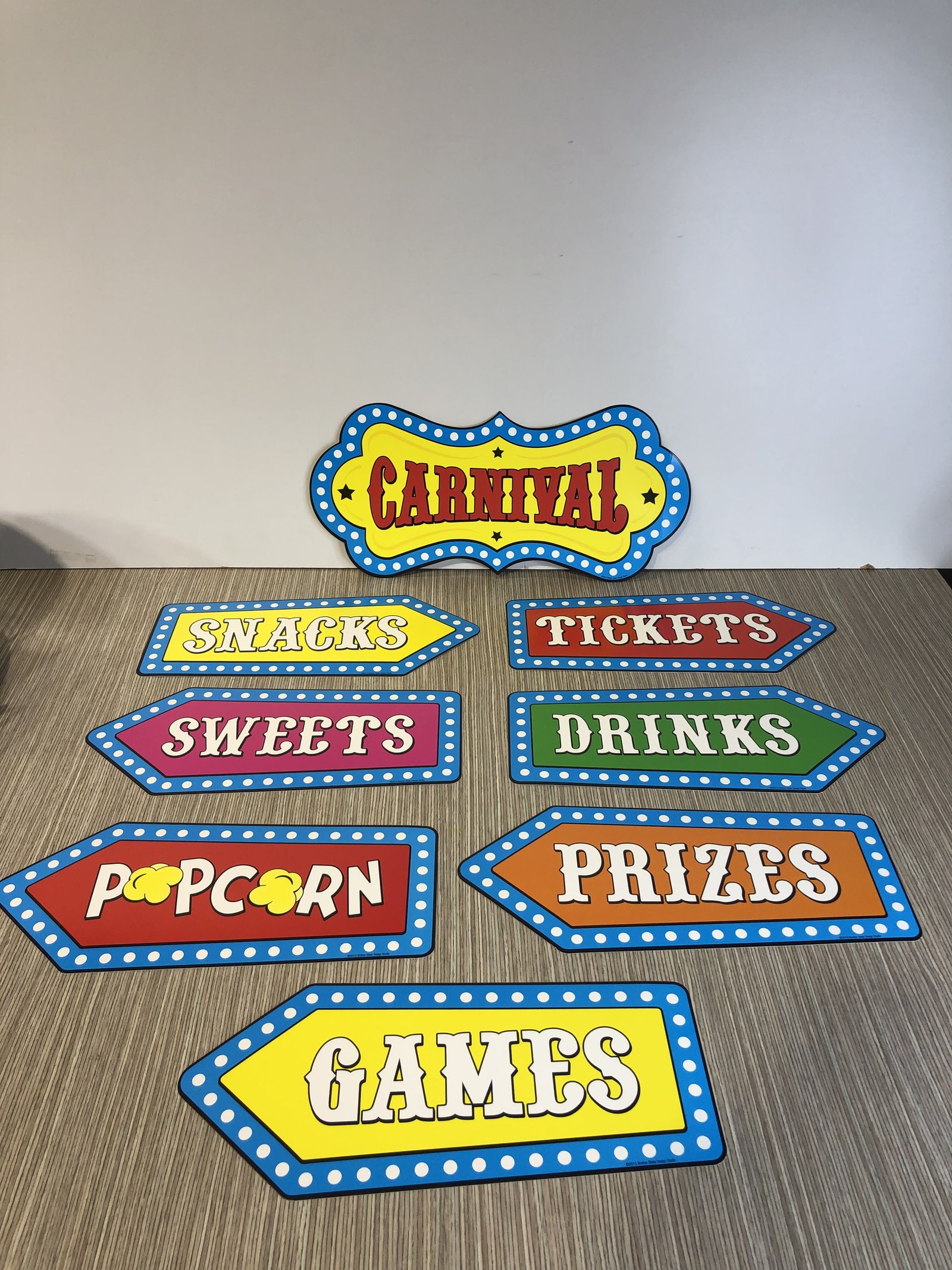 Señales Circo Carton