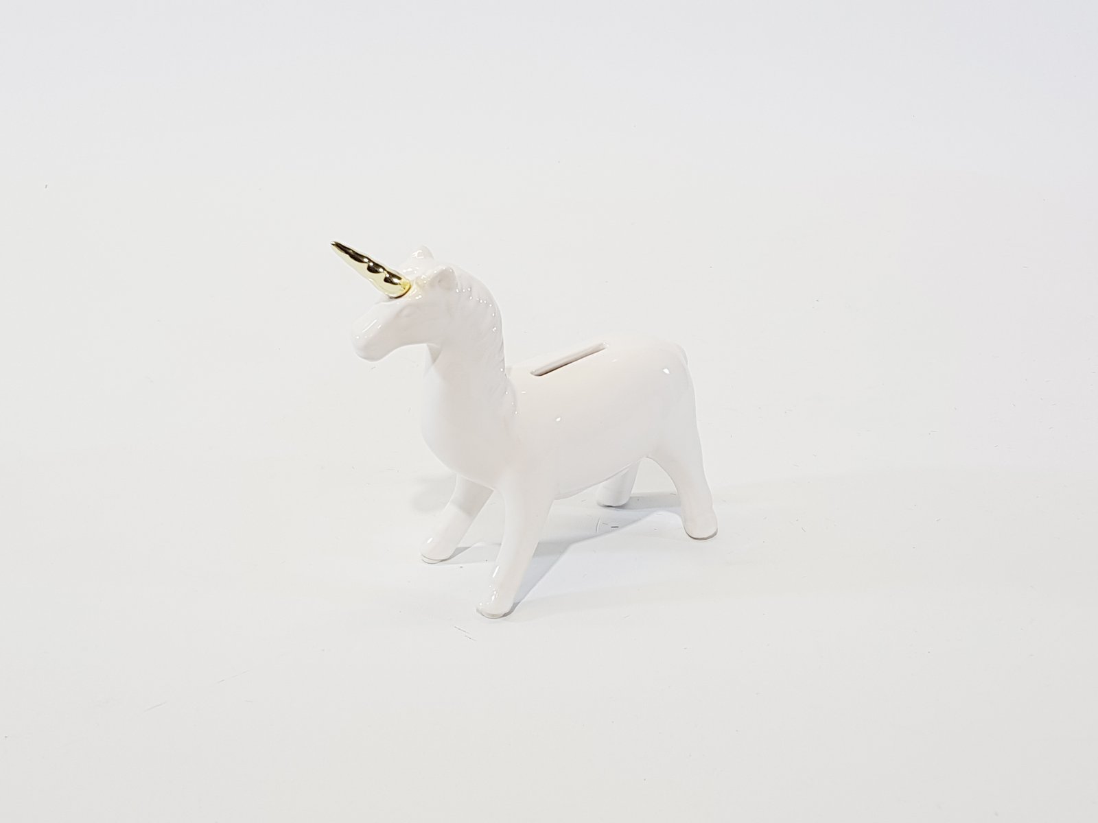 Unicornio Cuerpo Entero Blanco Ceramica Cuerno Dorado