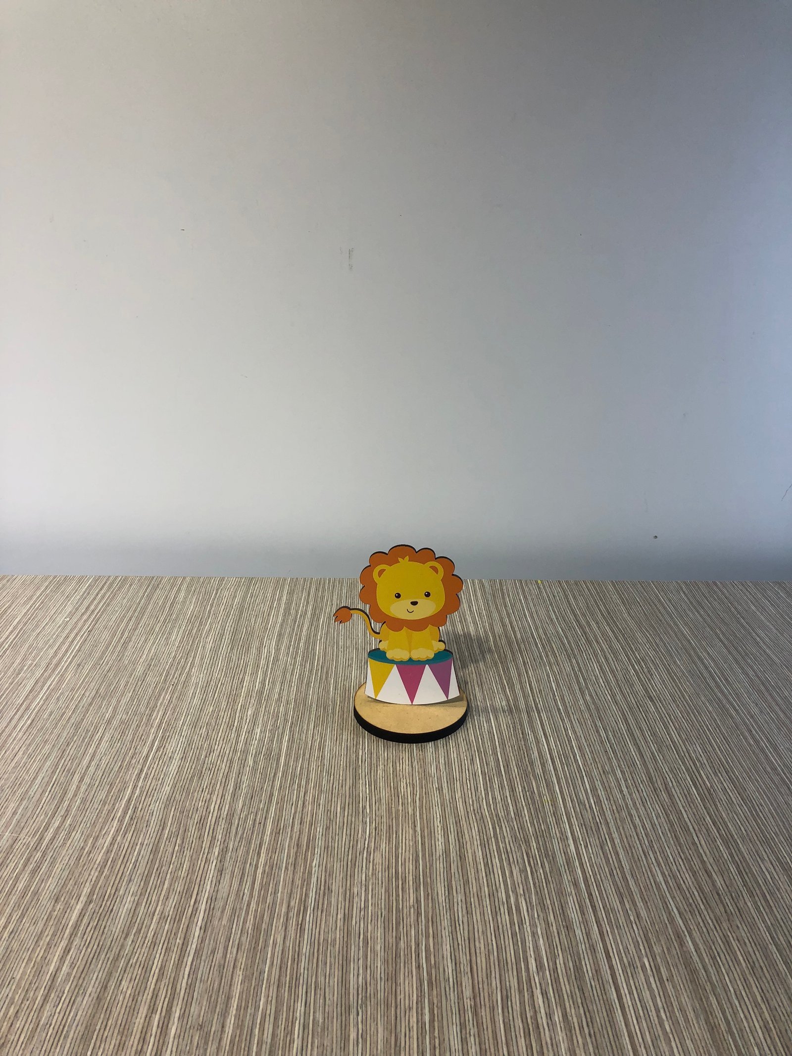 Leon Mdf Circo Pequeño Para Mesa