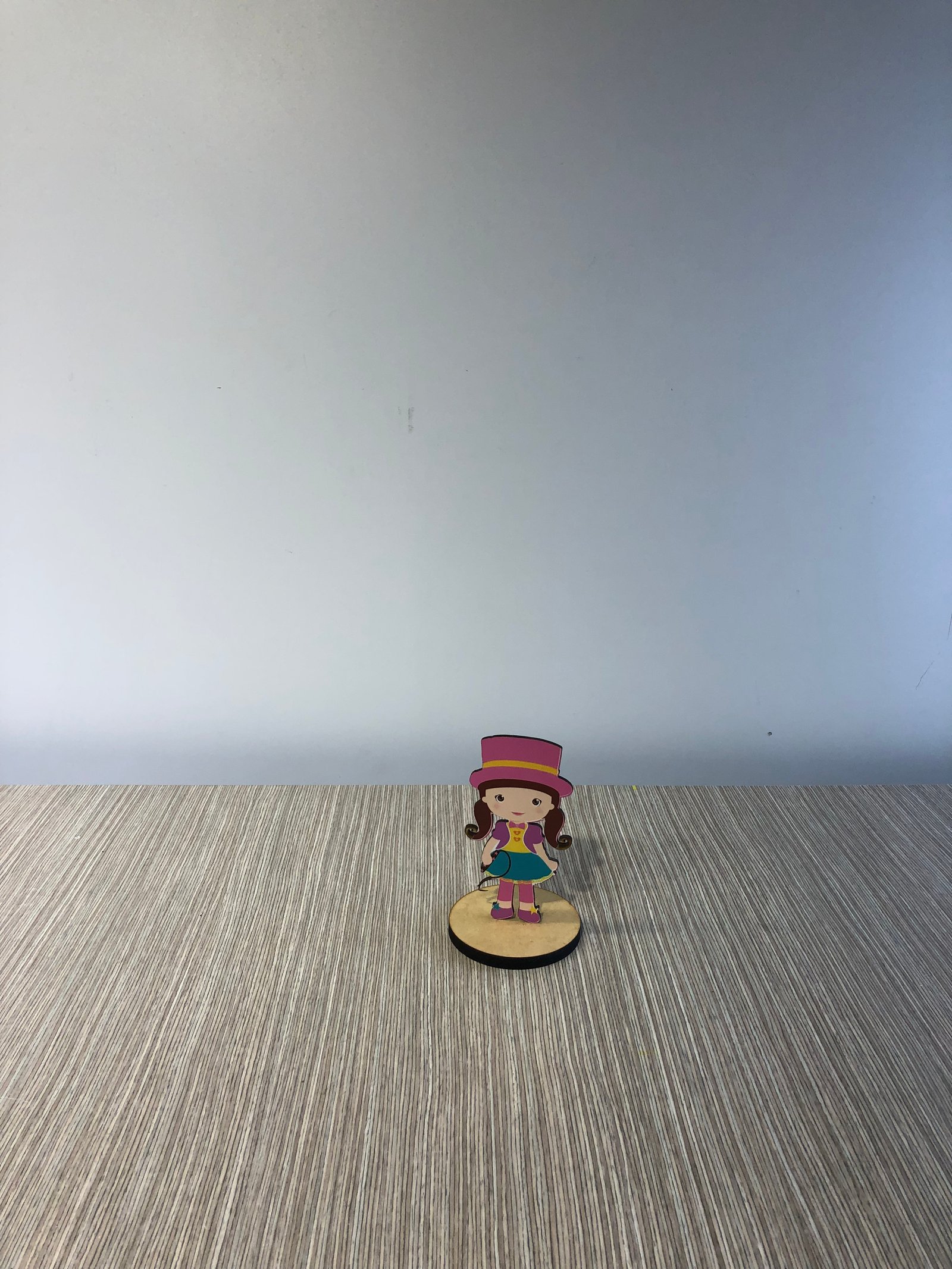 Muñeca Malabarista Circo Mdf Sombrero Rosado Para Mesa