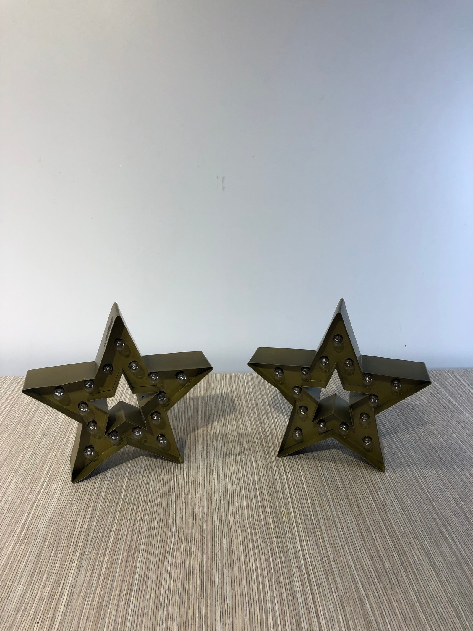 Estrella Metalica Cobre Mediana Con Luz