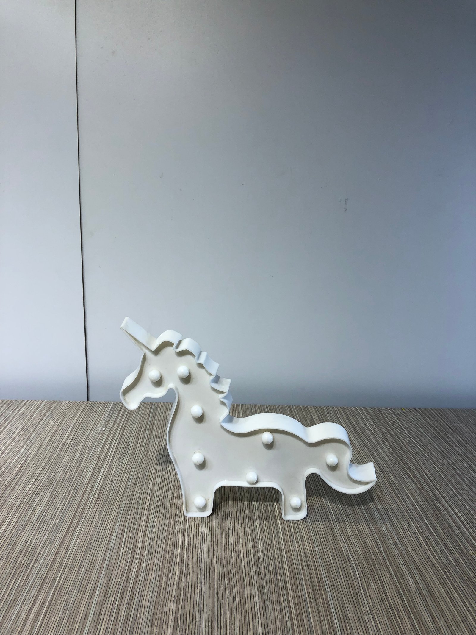 Unicornio Acrilico Cuerpo Entero Blanco Con Luz