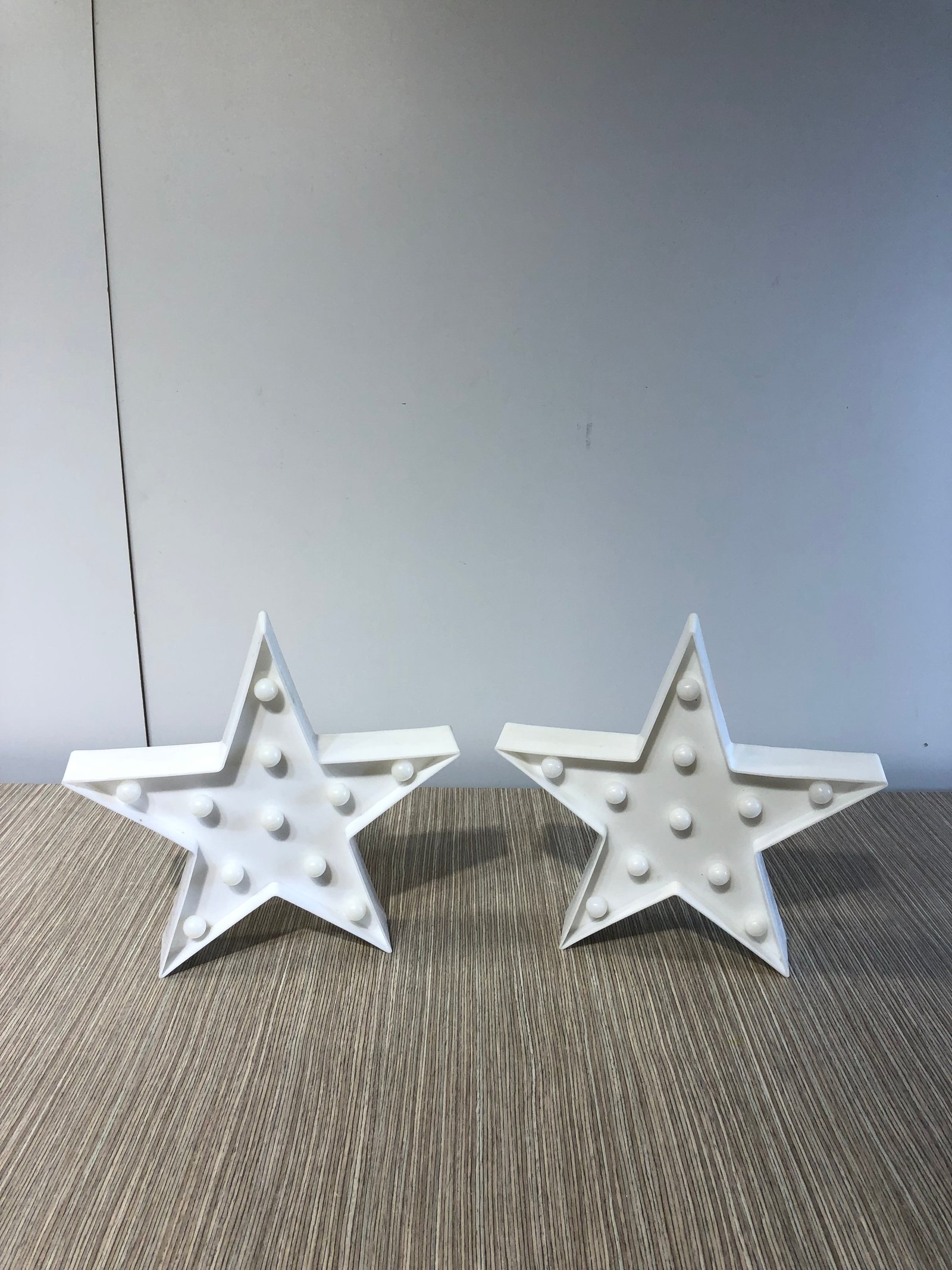 Estrella Acrilica Blanca Con Luz Mediana