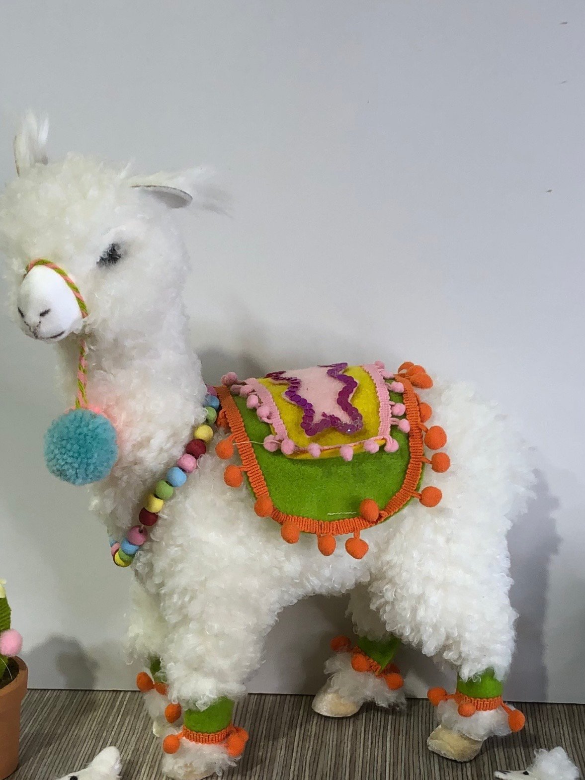 Llama Peluche colorida grande