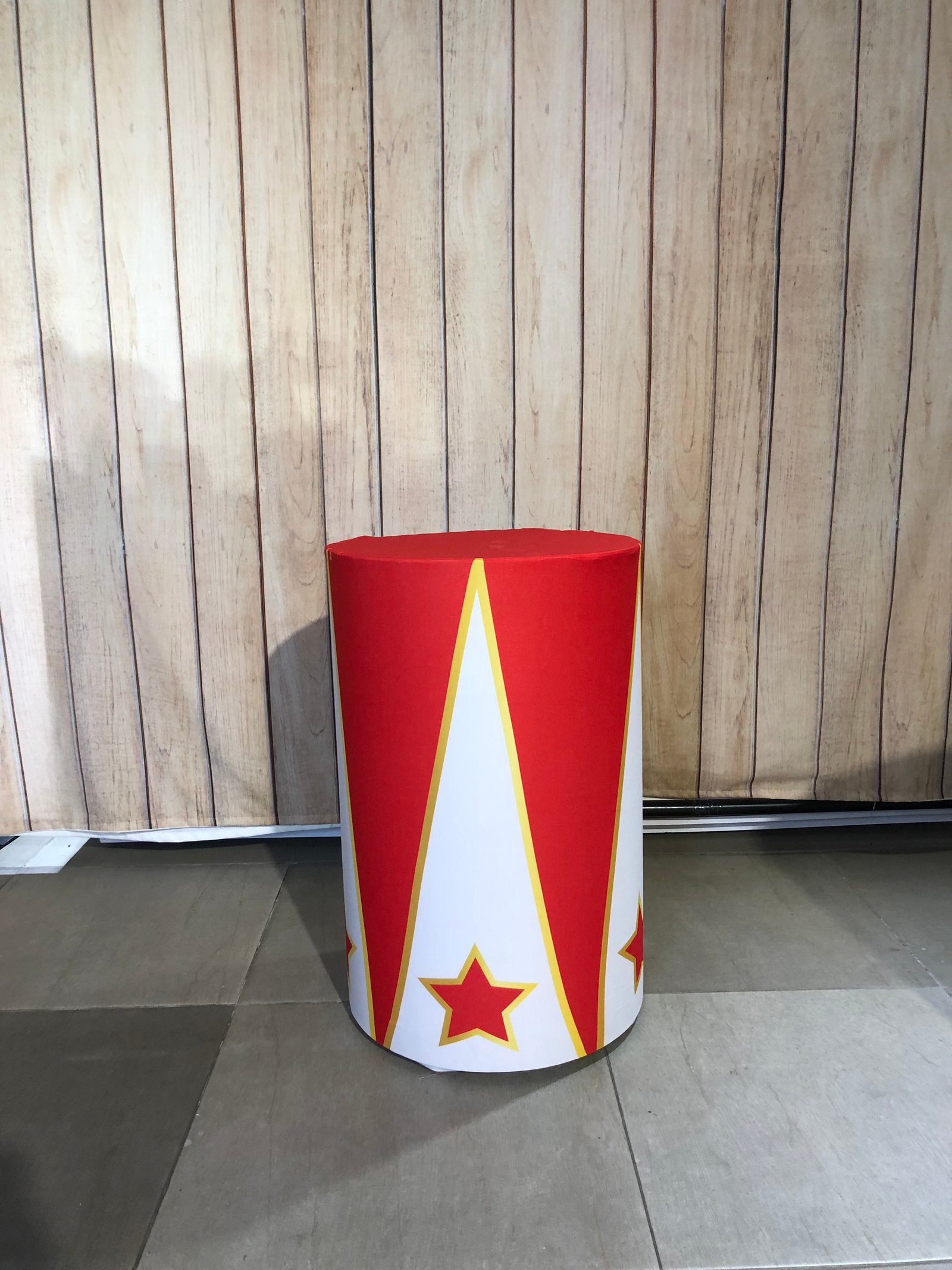 cilindro mediano tela circo rojo con blanco